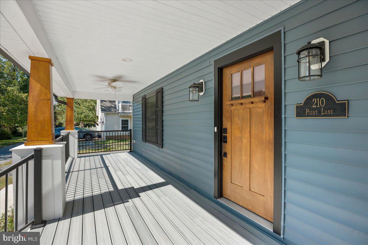 206 POINT LANE