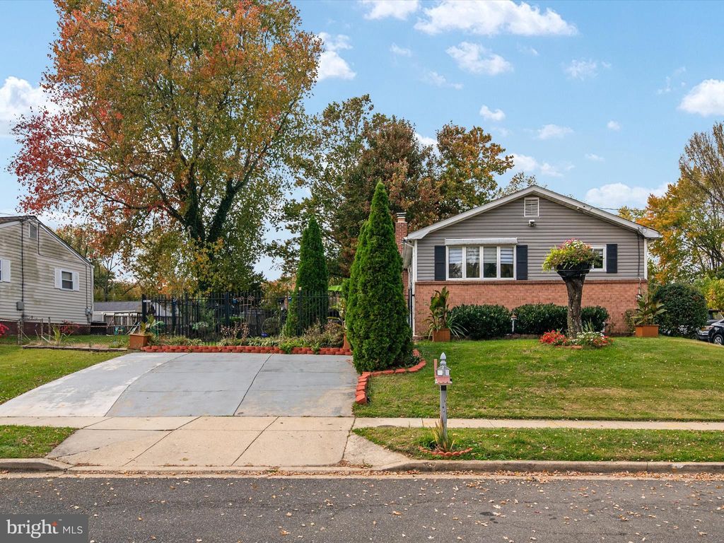 Photo of 1207 Woodlark Drive, DISTRICT HEIGHTS, MD 20747 (MLS # MDPG2181388)