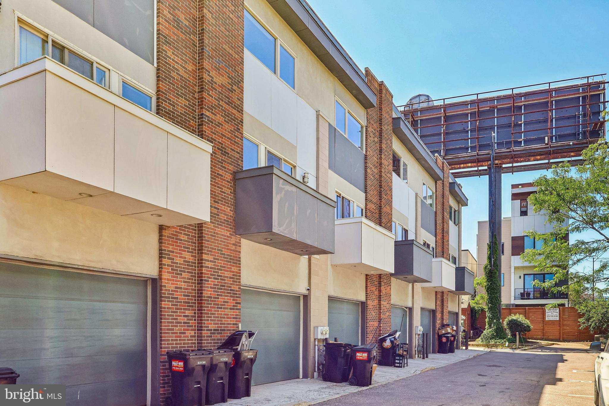 412 N FRONT STREET 21