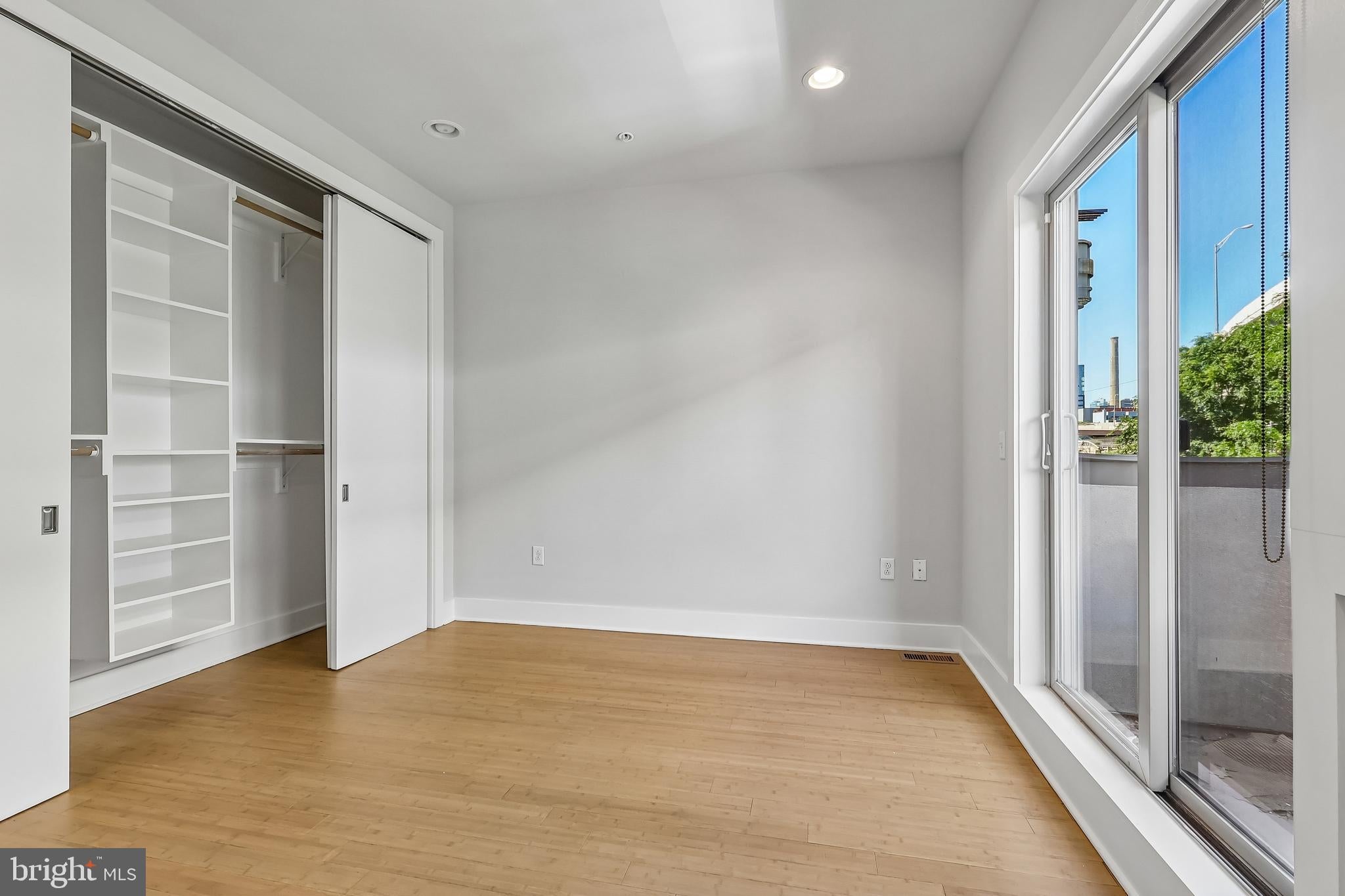 412 N FRONT STREET 21