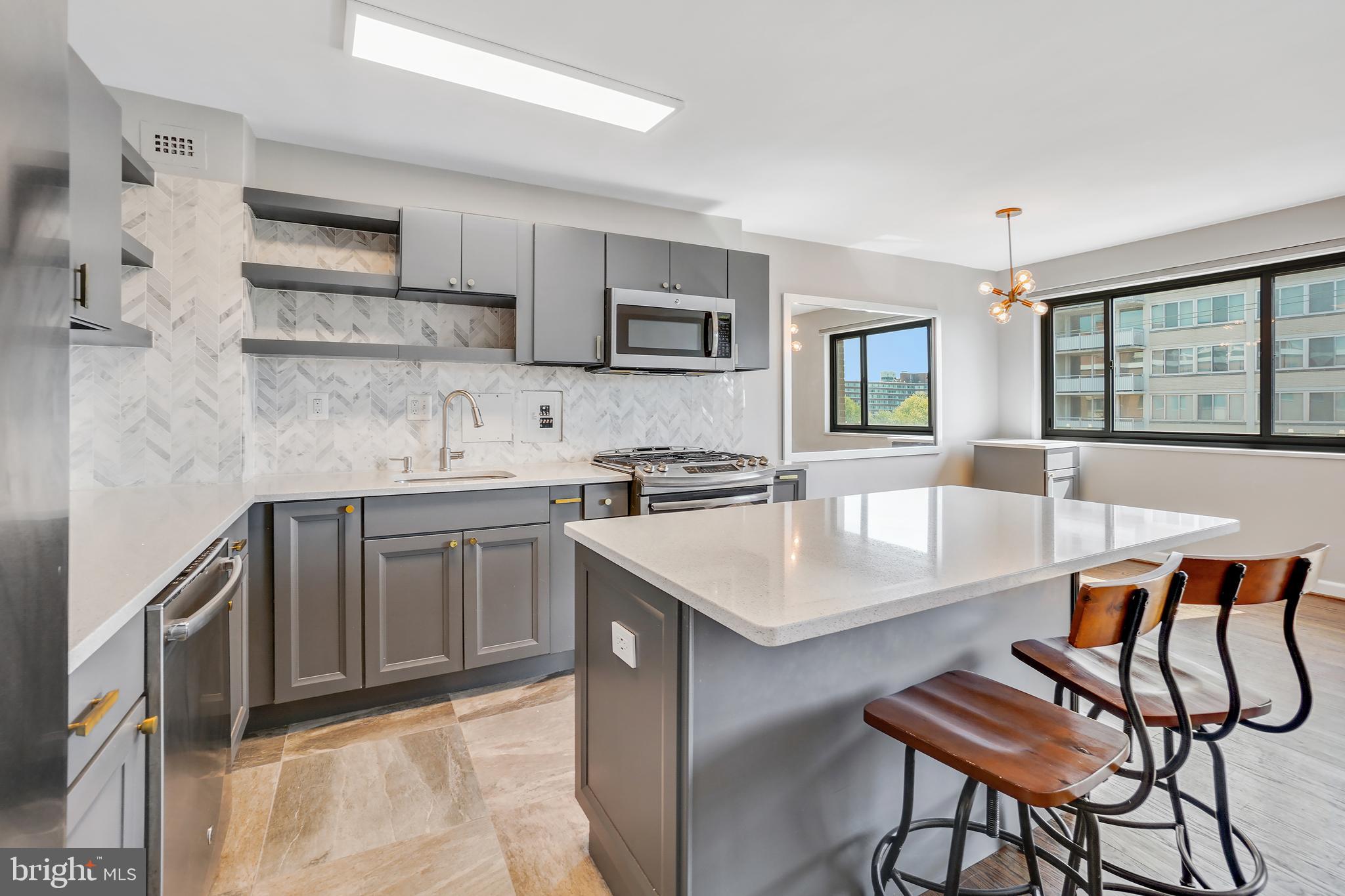 1200 S ARLINGTON RIDGE ROAD 618