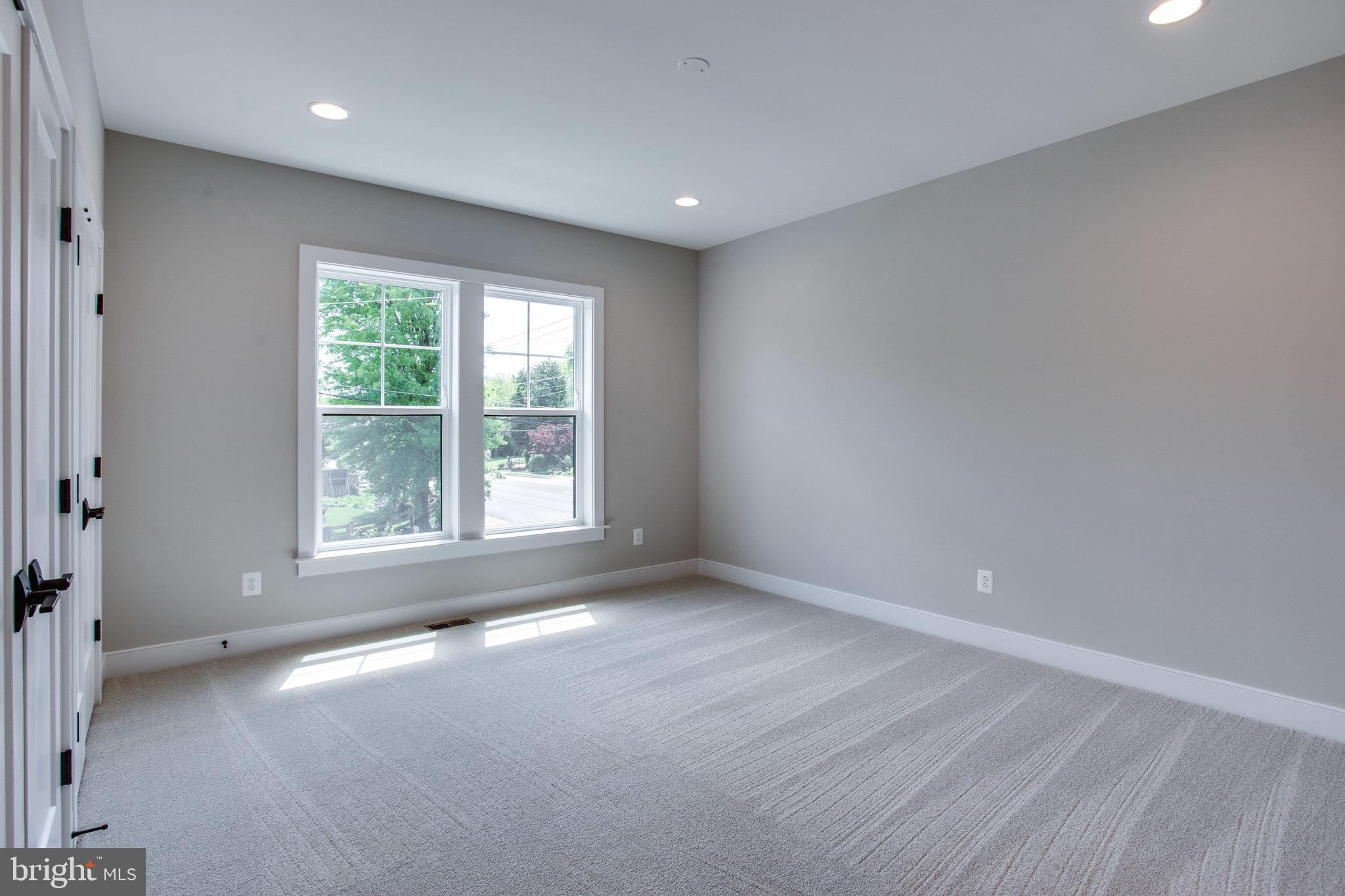 HIGHVIEW PARK - Residential