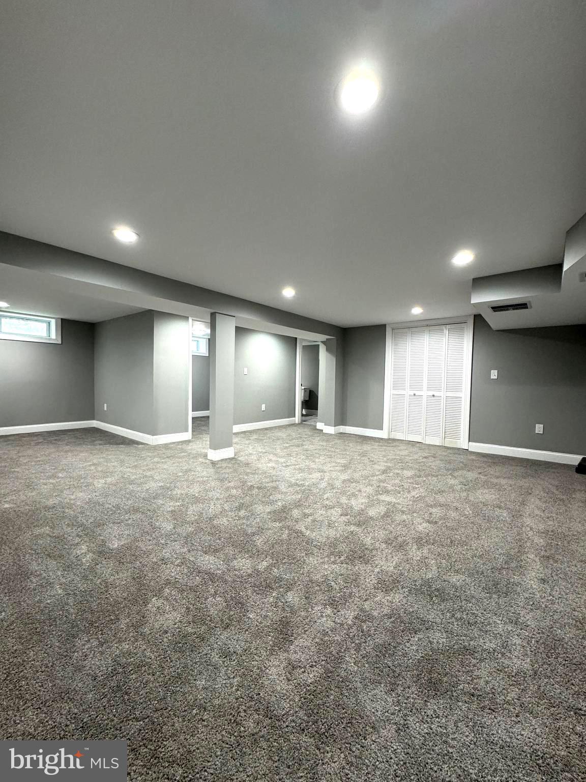 WINDSOR  MILL - Residential