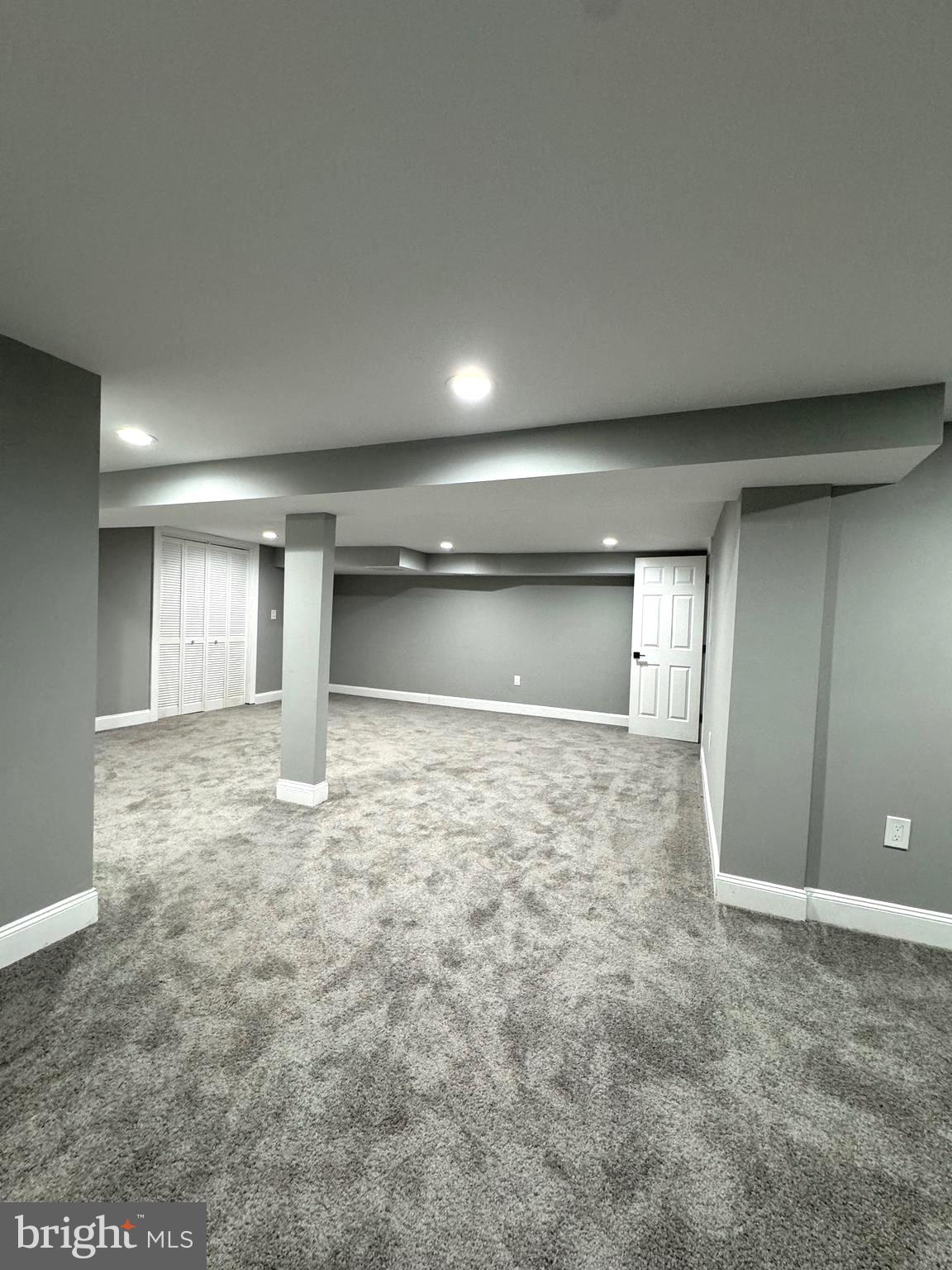 WINDSOR  MILL - Residential