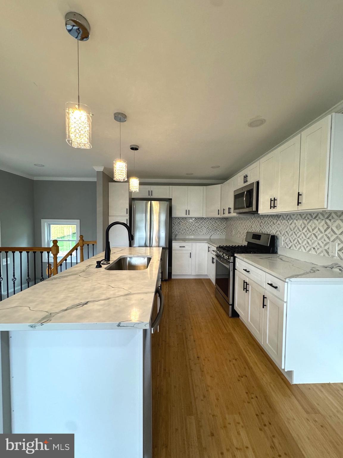 WINDSOR  MILL - Residential