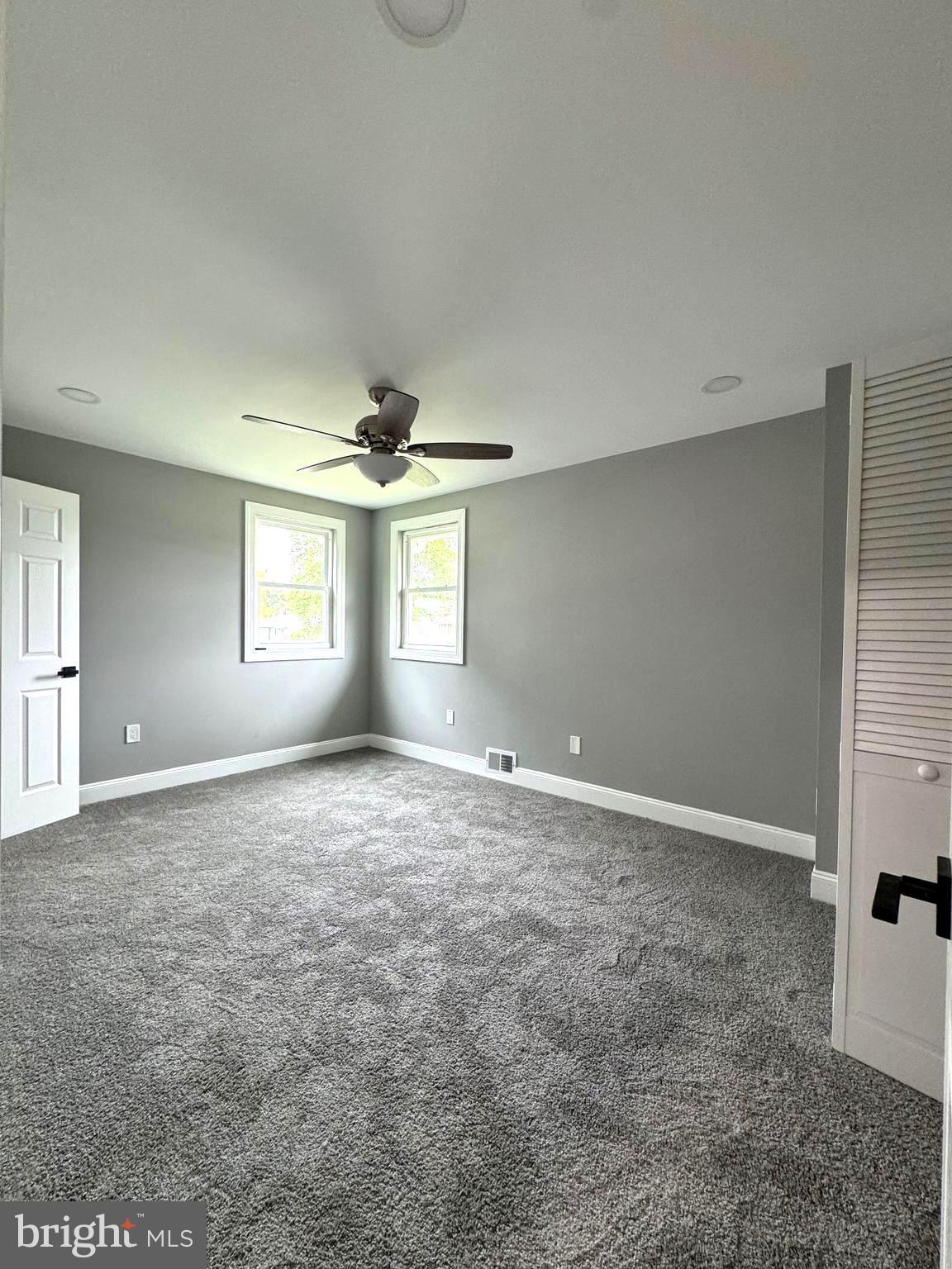 WINDSOR  MILL - Residential