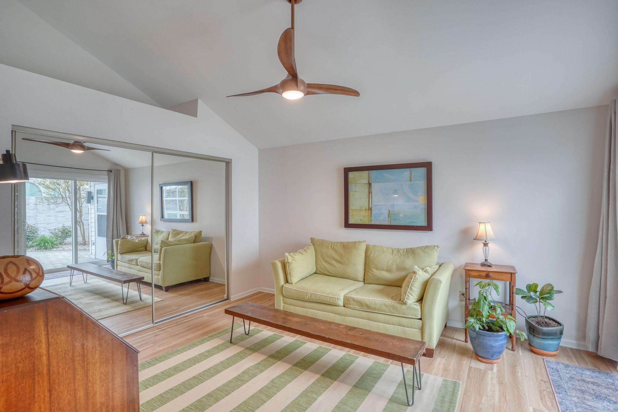 HUNTERS POINTE - Residential