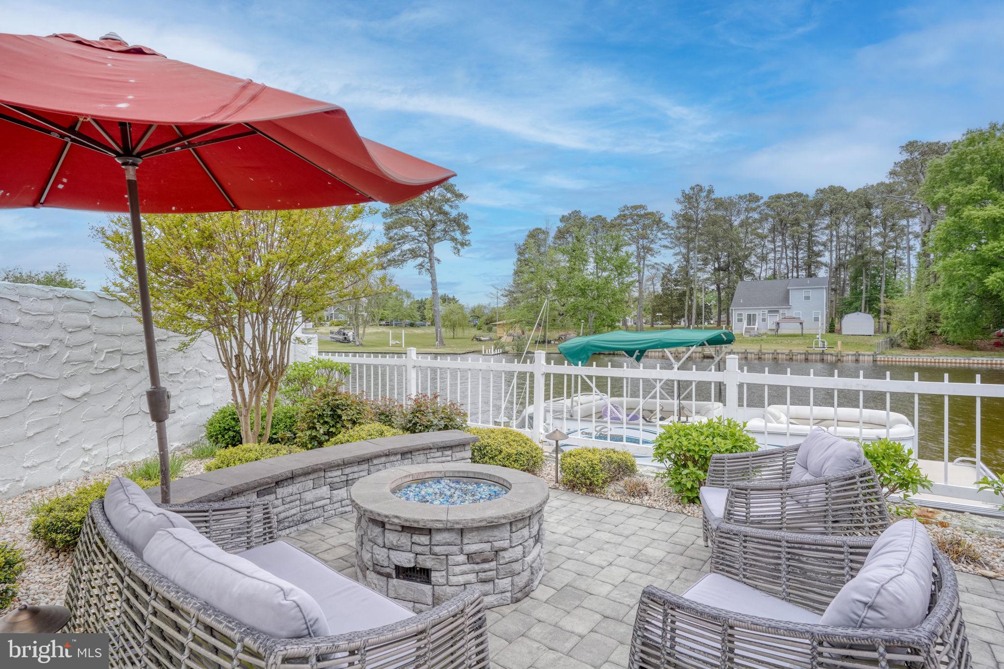 HUNTERS POINTE - Residential