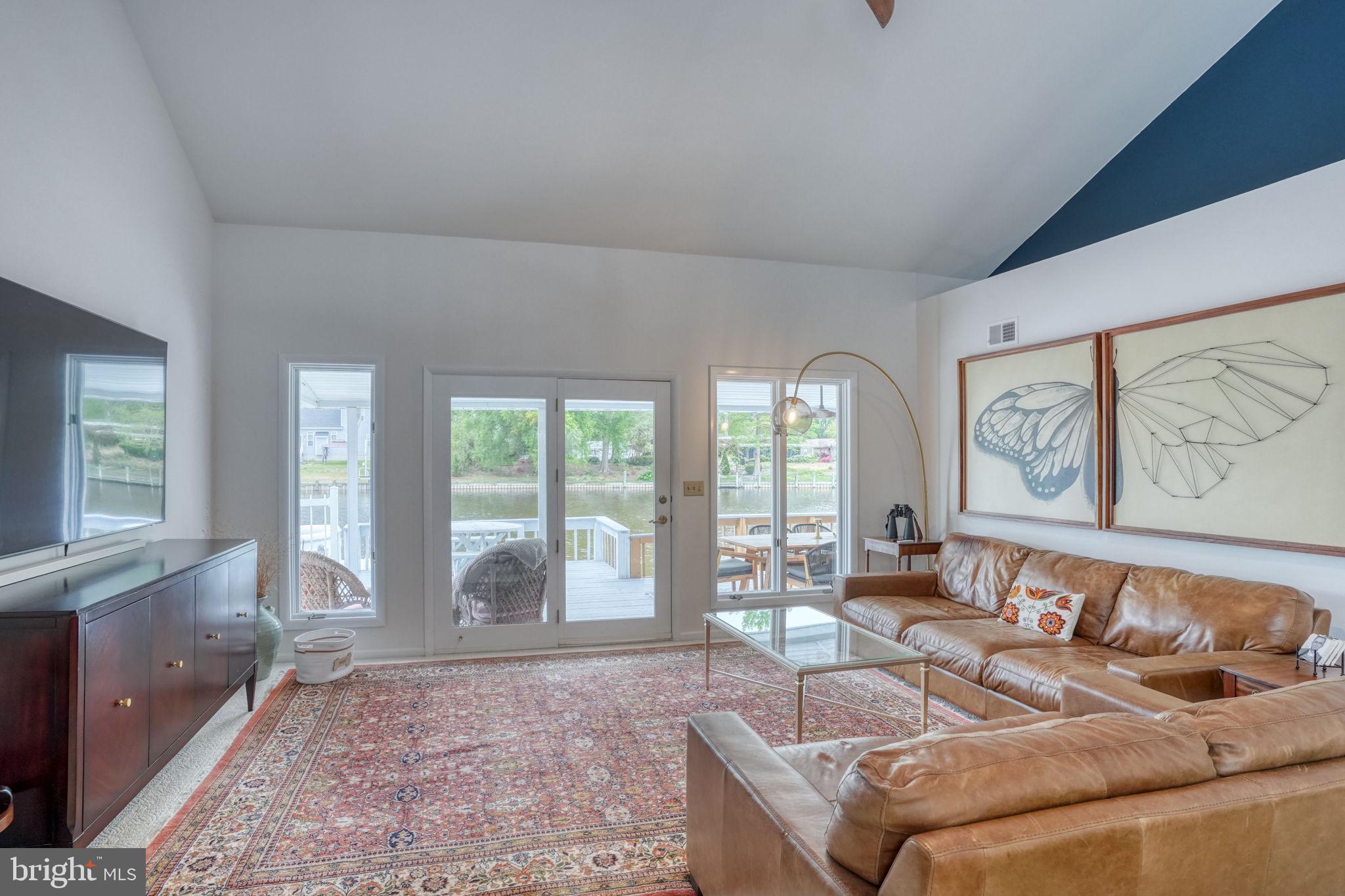 HUNTERS POINTE - Residential