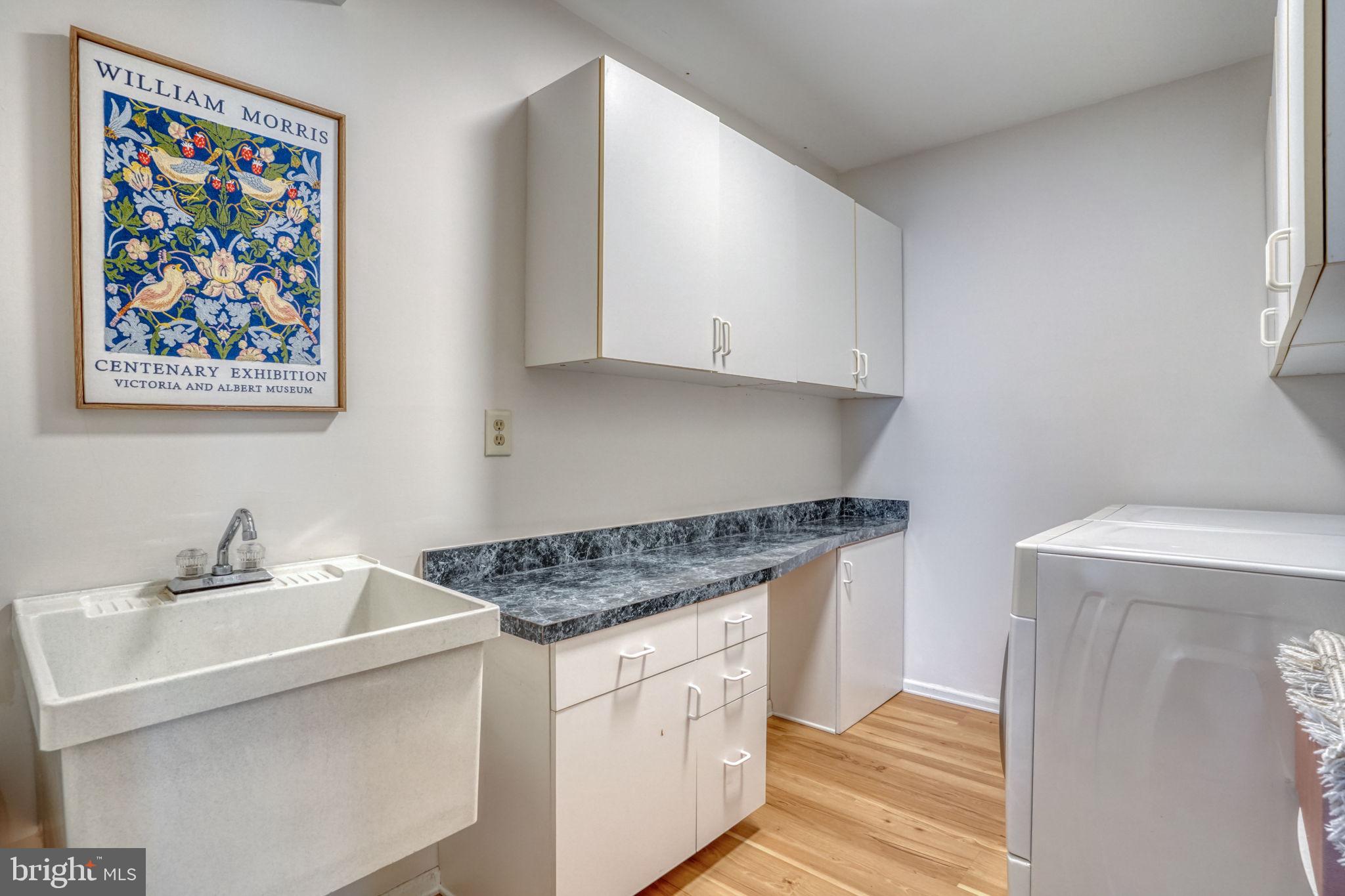 HUNTERS POINTE - Residential