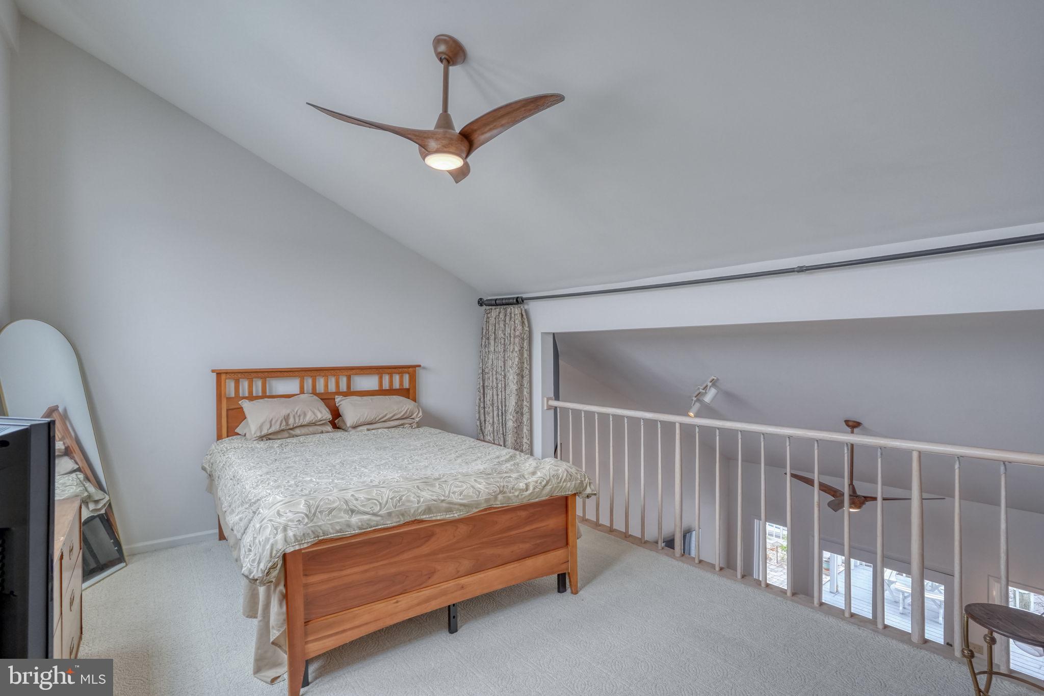 HUNTERS POINTE - Residential