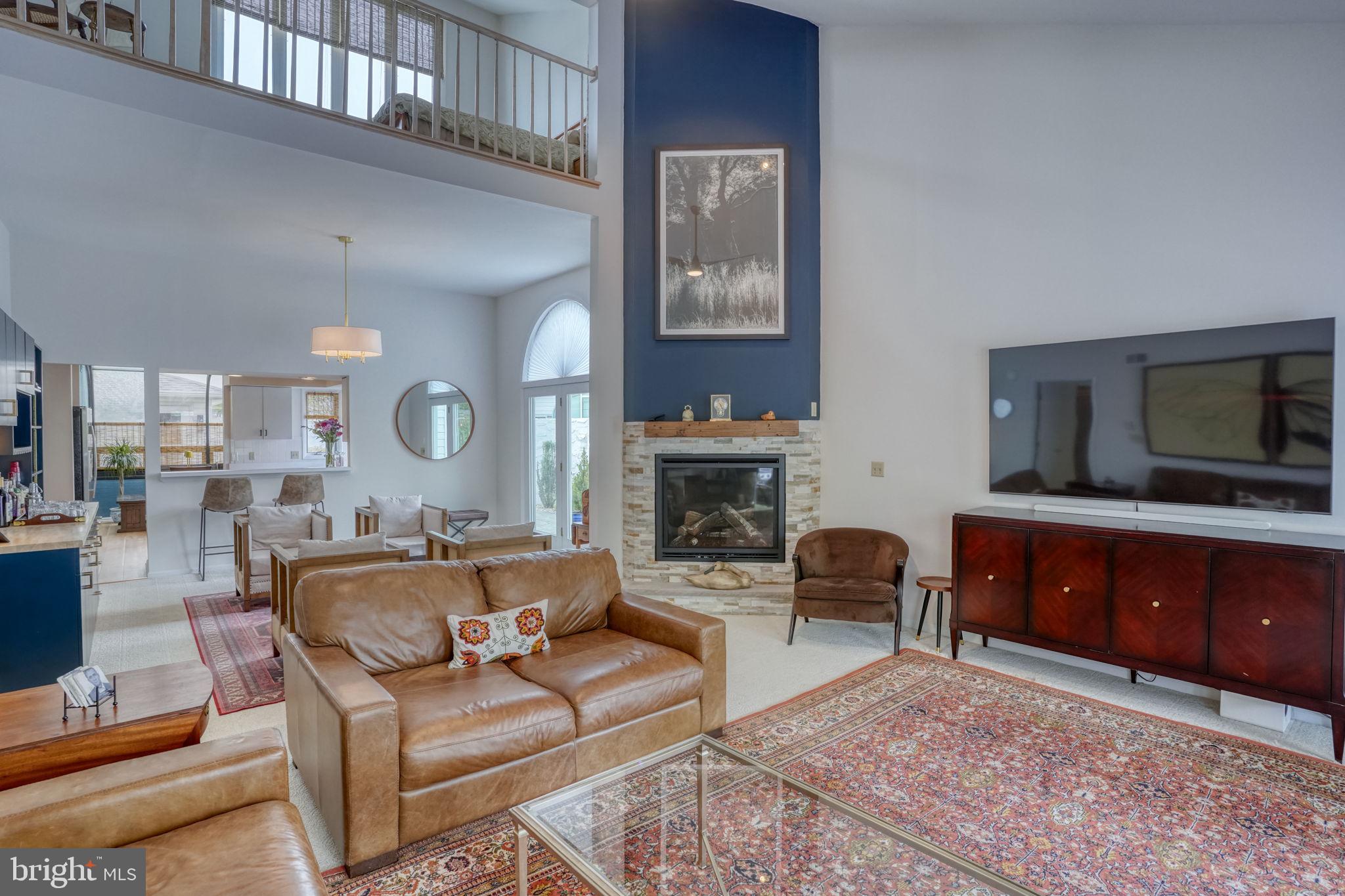 HUNTERS POINTE - Residential