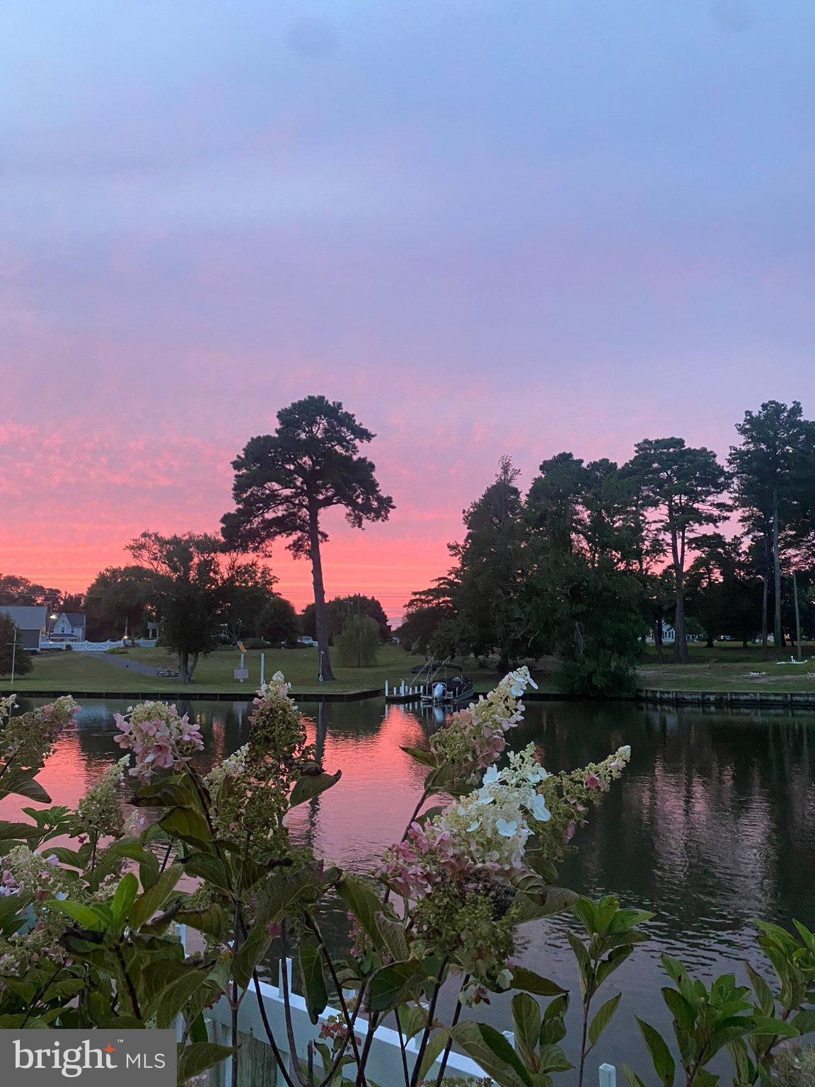 HUNTERS POINTE - Residential