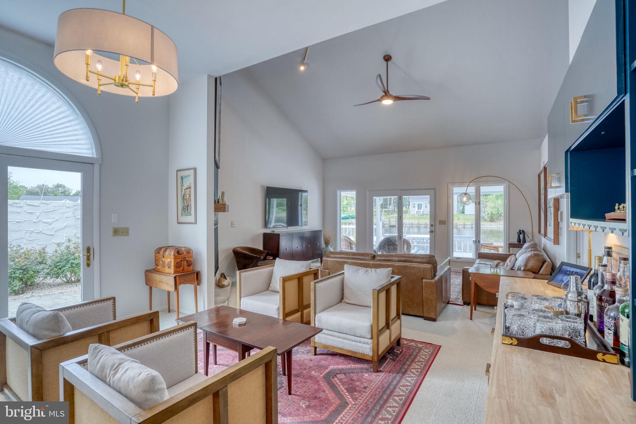 HUNTERS POINTE - Residential