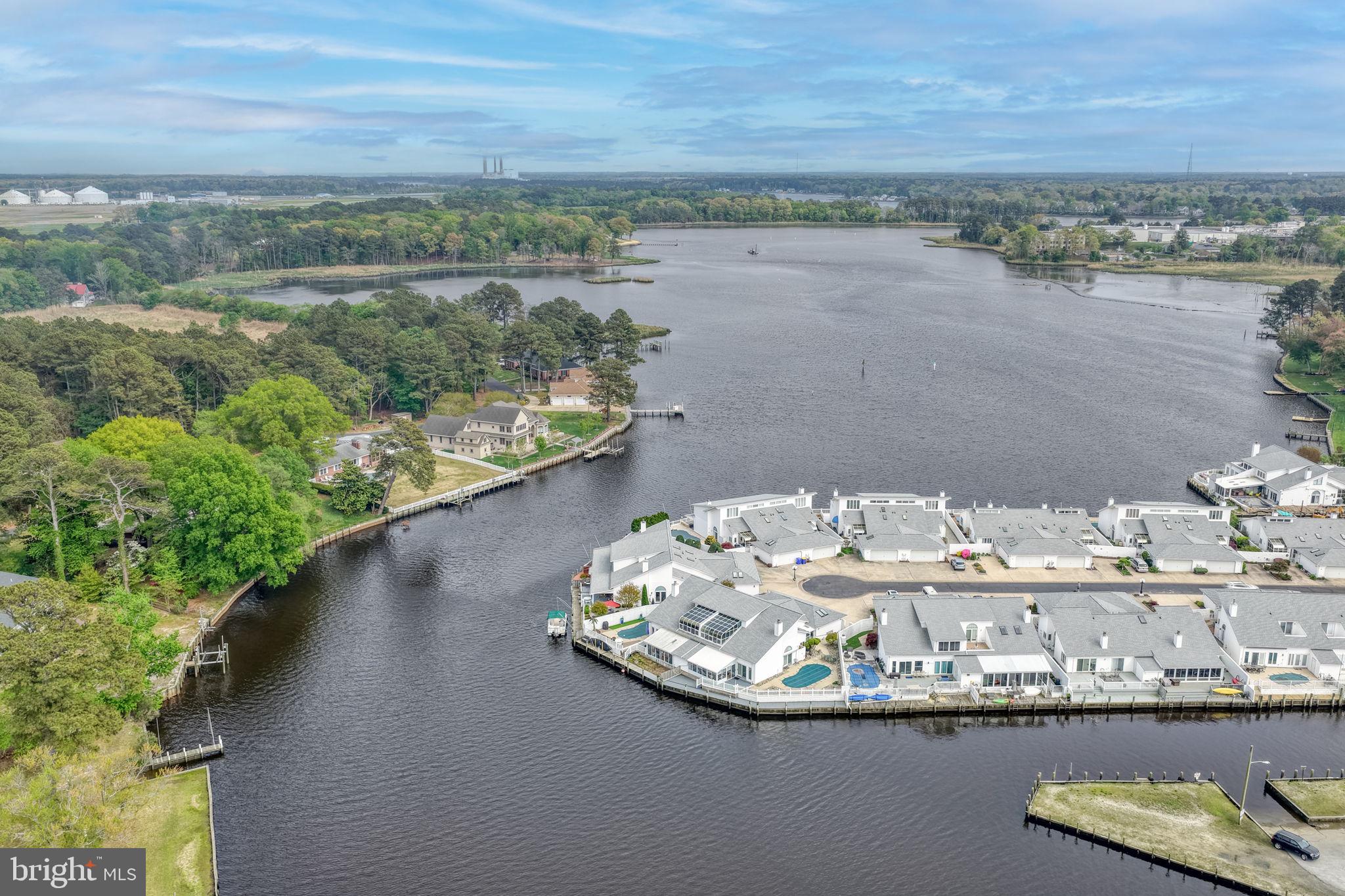 HUNTERS POINTE - Residential