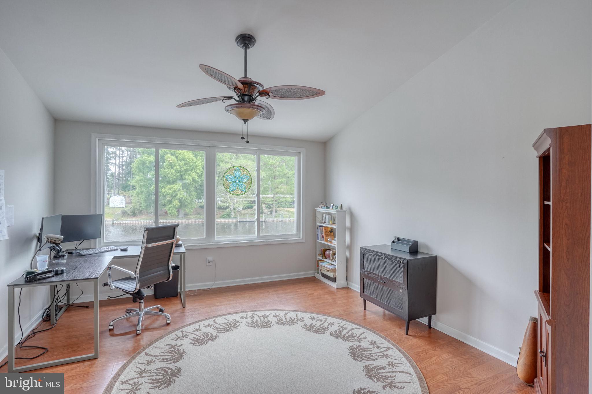 HUNTERS POINTE - Residential