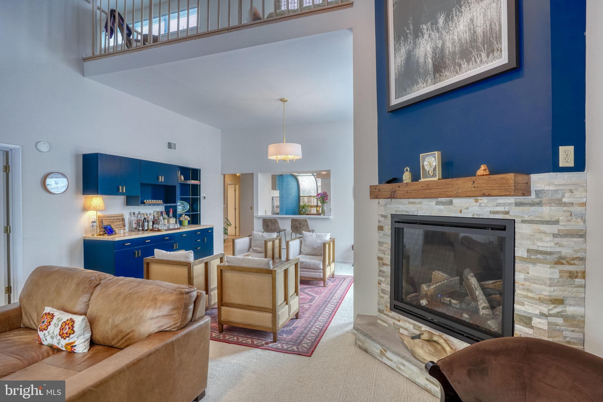 HUNTERS POINTE - Residential