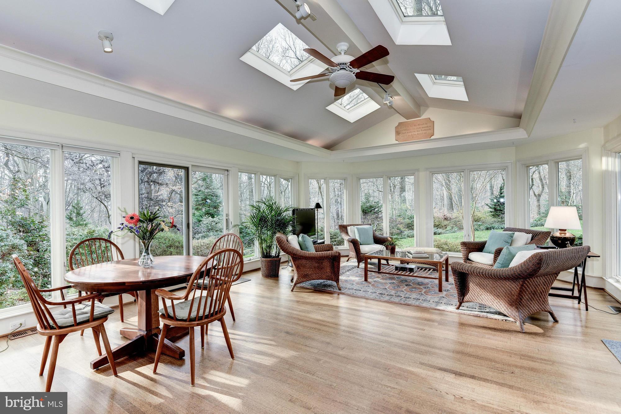 WINDSOR HILLS - Residential