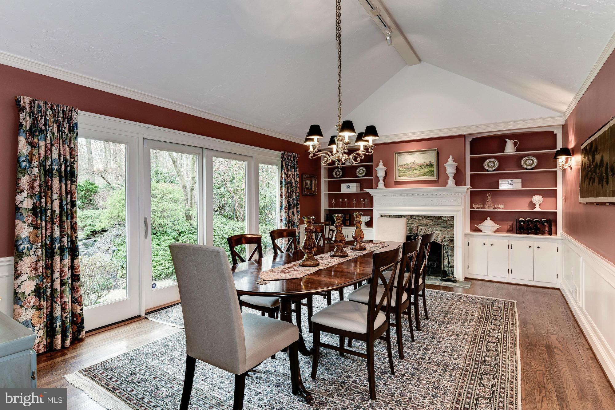 WINDSOR HILLS - Residential