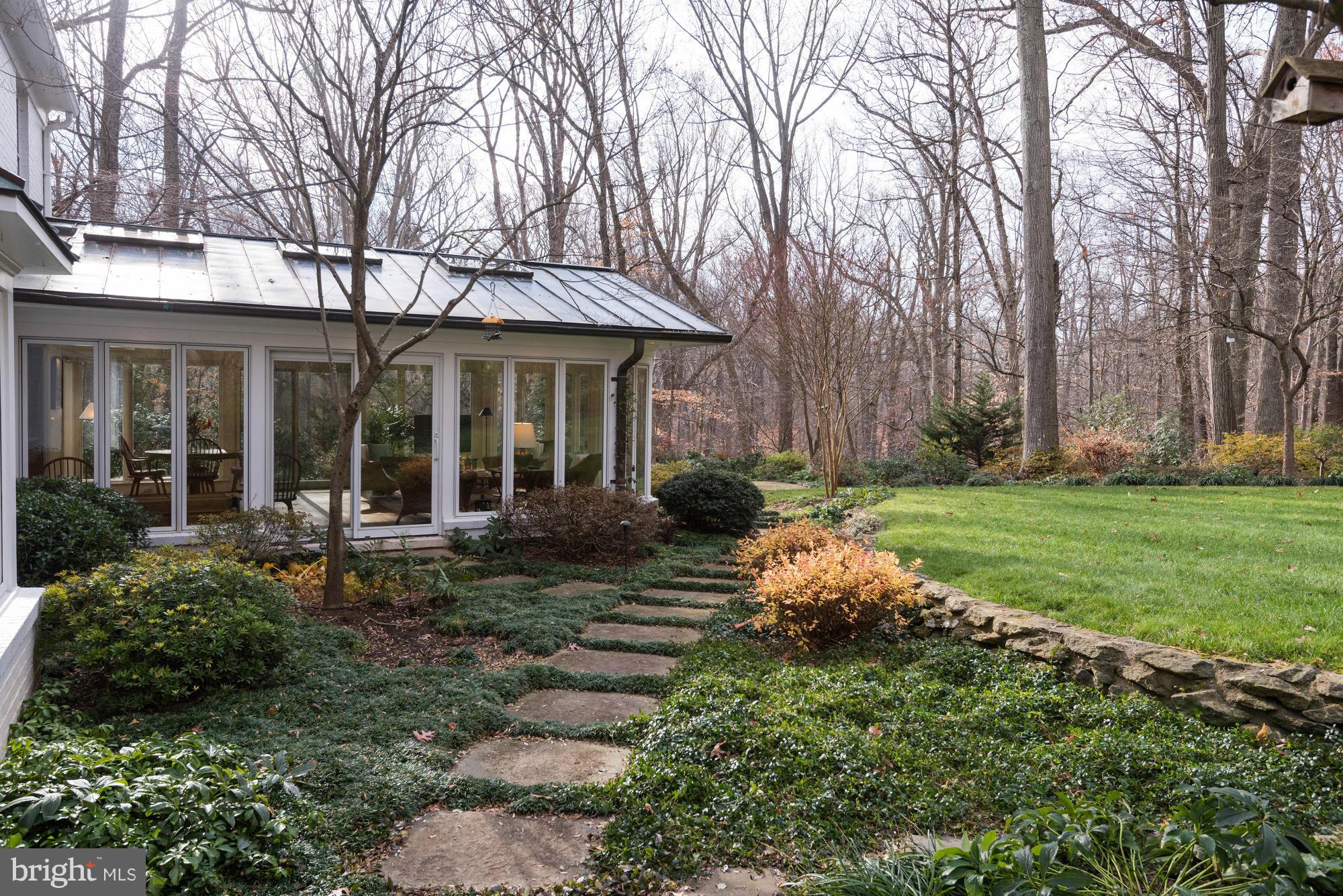 WINDSOR HILLS - Residential