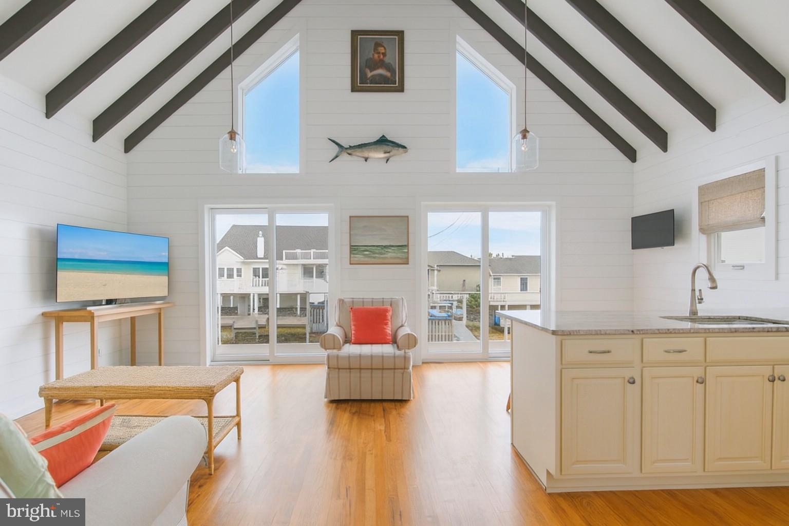 CAINE KEYS II EXT - Residential