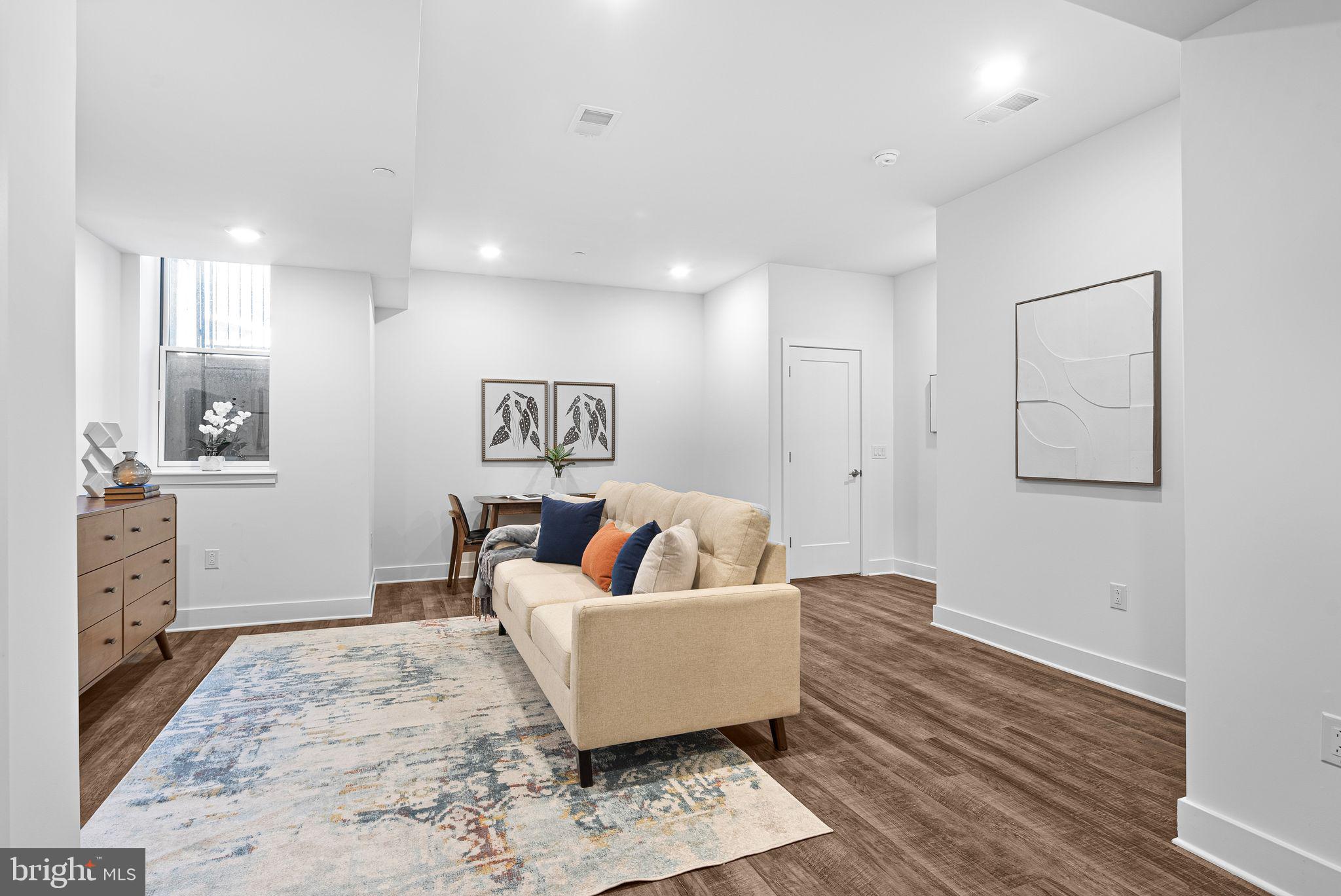 WEST POPLAR - Residential