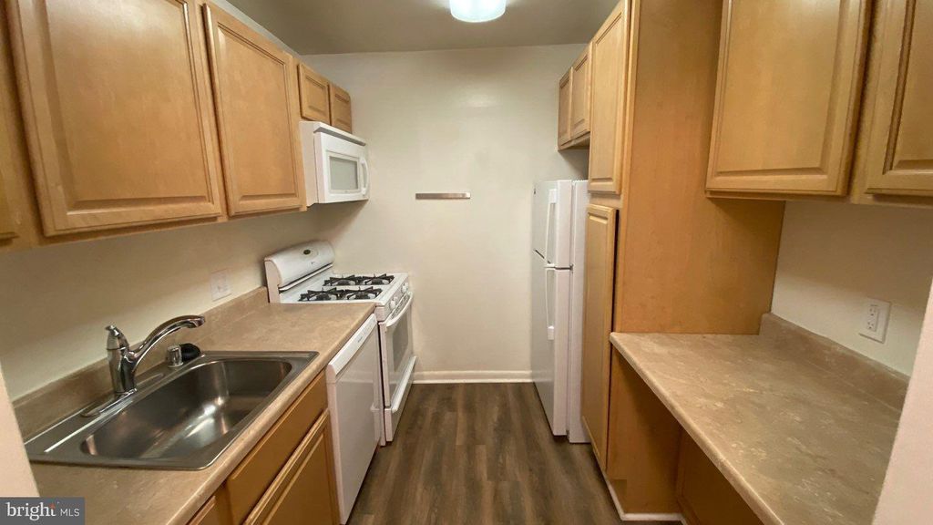 Photo of 10536 Cross Fox Lane #C-1, COLUMBIA, MD 21044 (MLS # MDHW2060610)