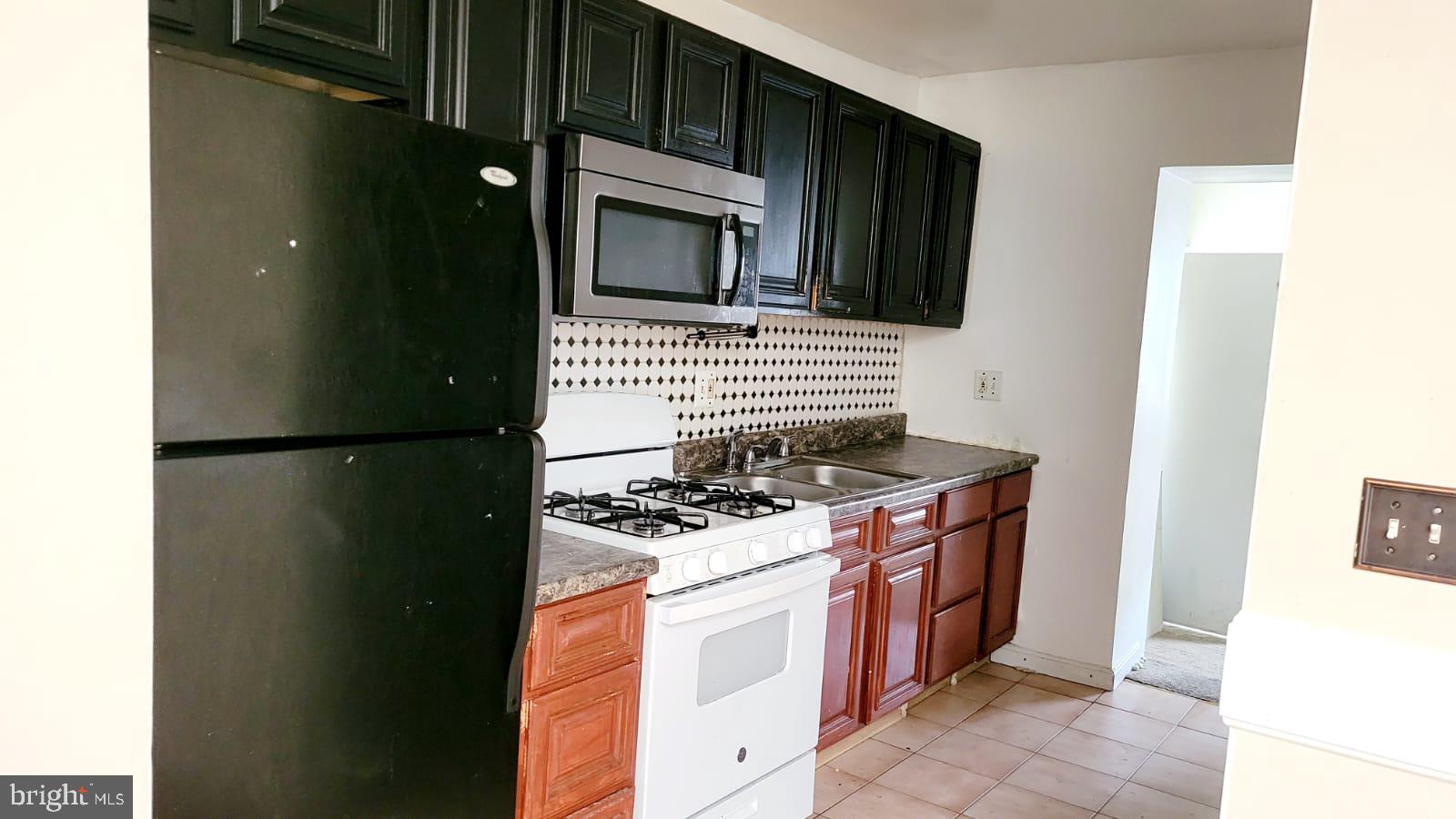 BRENTWOOD - Residential Income