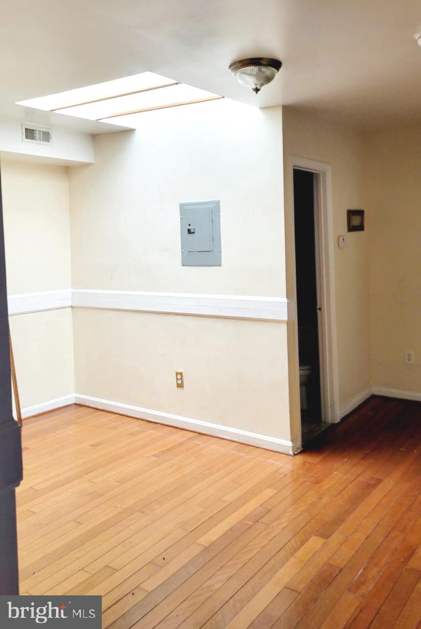 BRENTWOOD - Residential Income