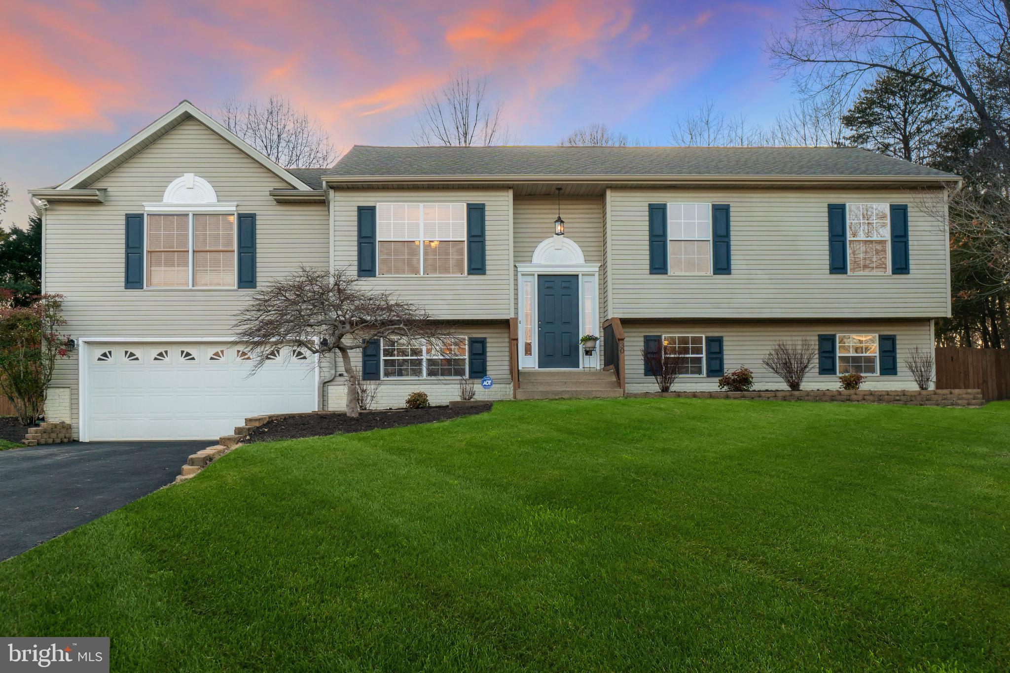 SWEETBRIAR WOODS - Residential