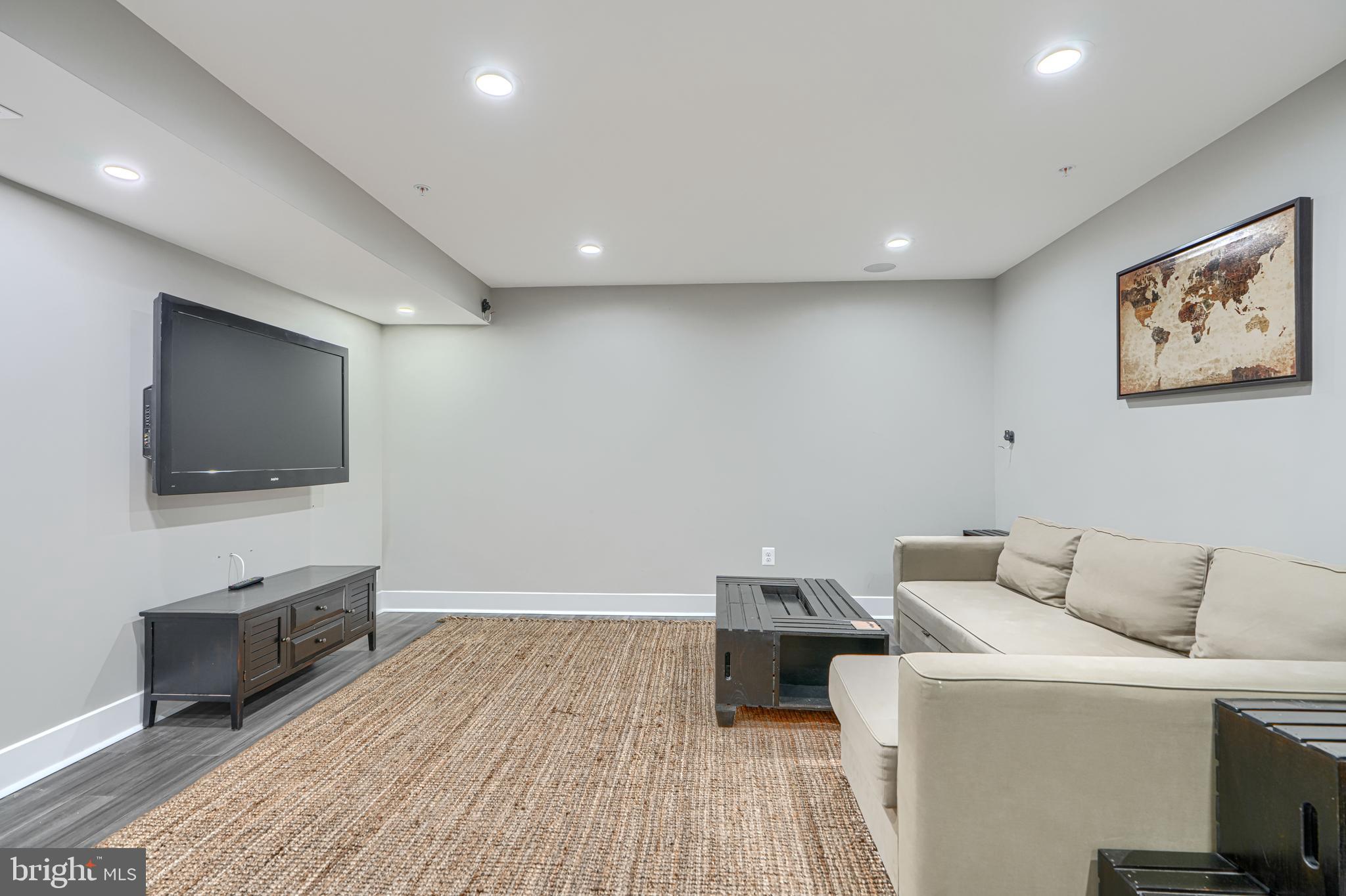 FIELDCREST - Residential