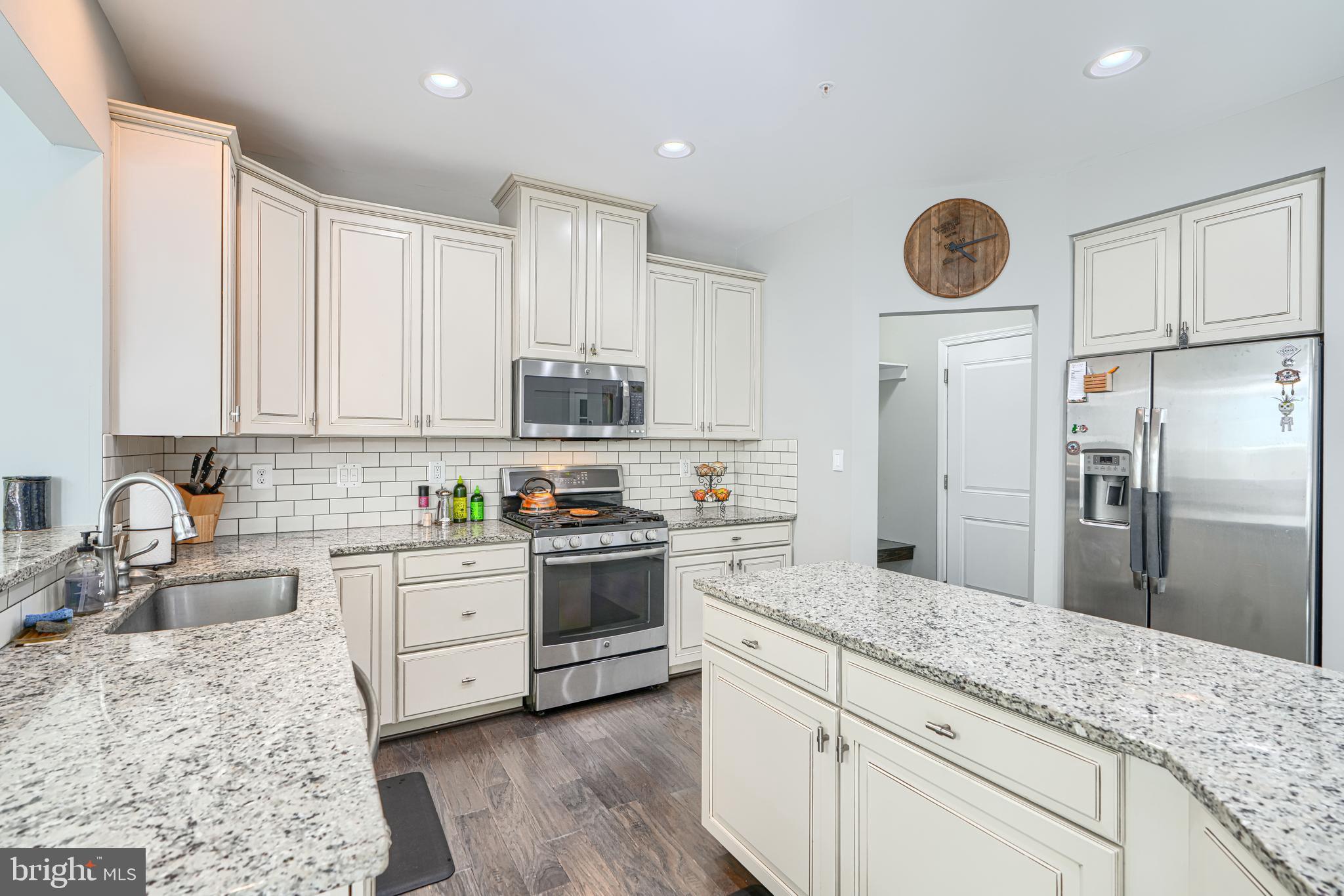 FIELDCREST - Residential