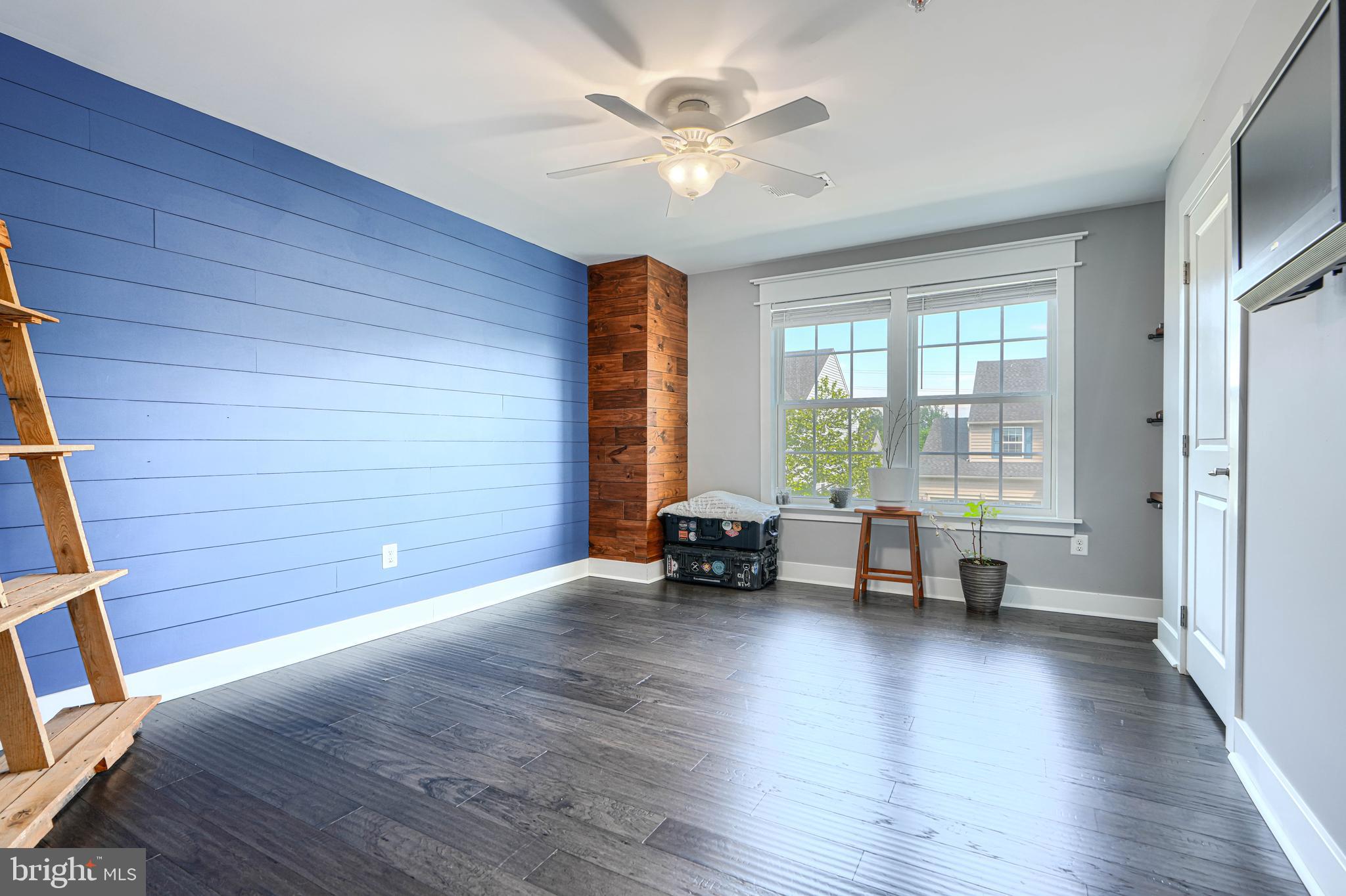 FIELDCREST - Residential
