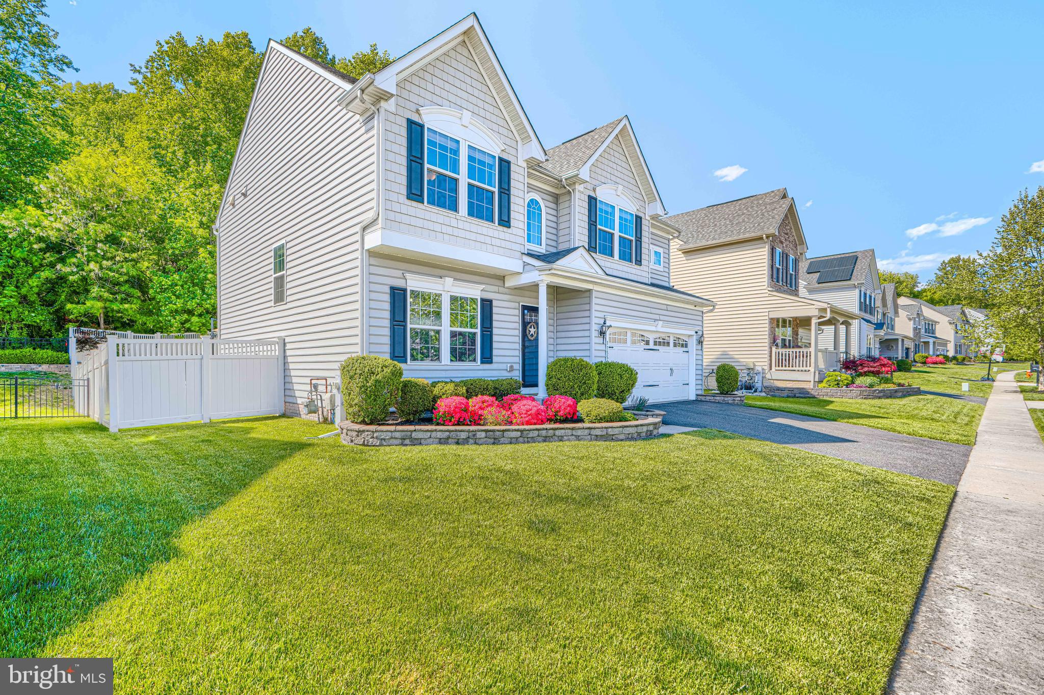 FIELDCREST - Residential