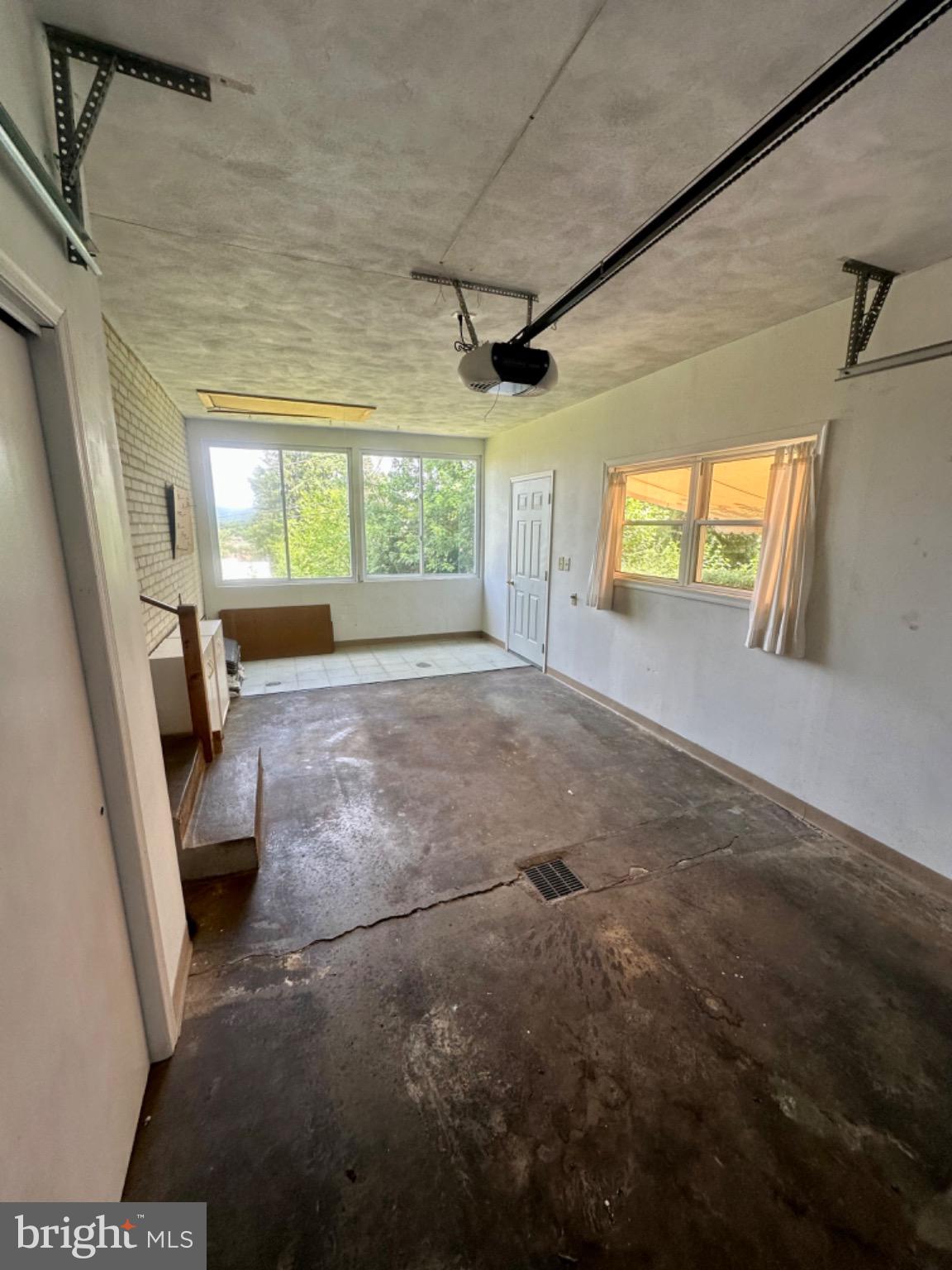 HAINES ACRES - Residential Lease