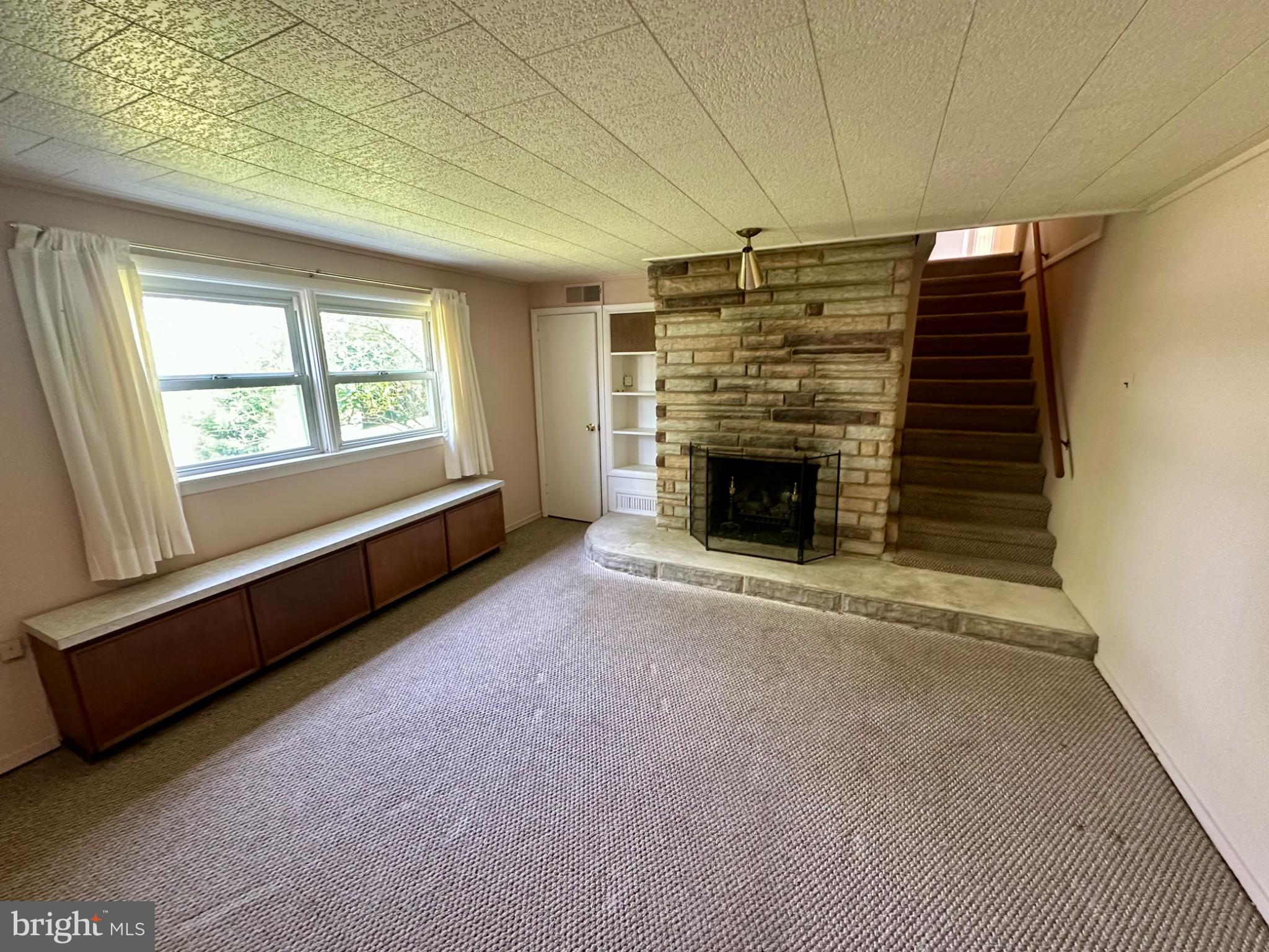 HAINES ACRES - Residential Lease