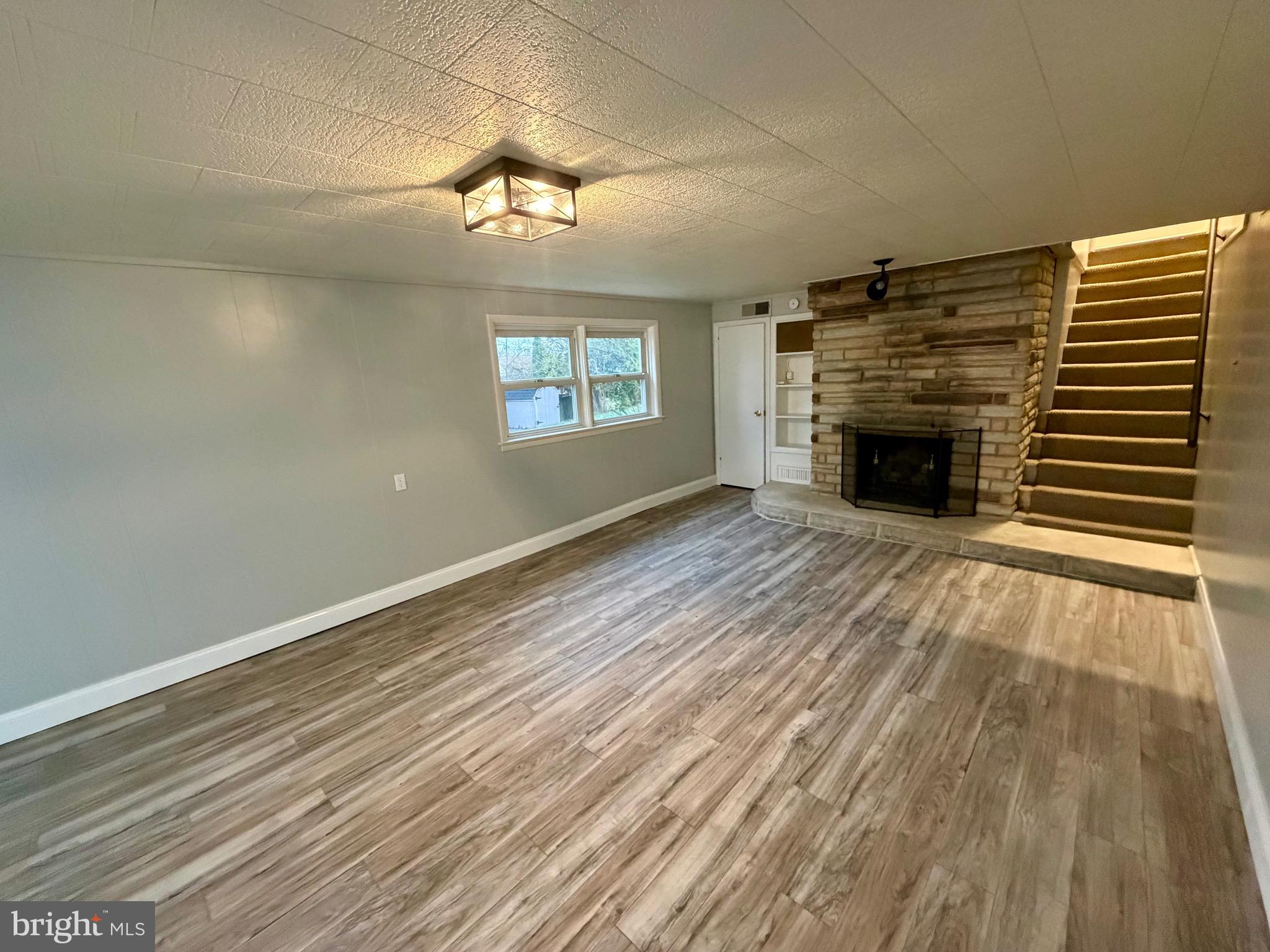 HAINES ACRES - Residential Lease