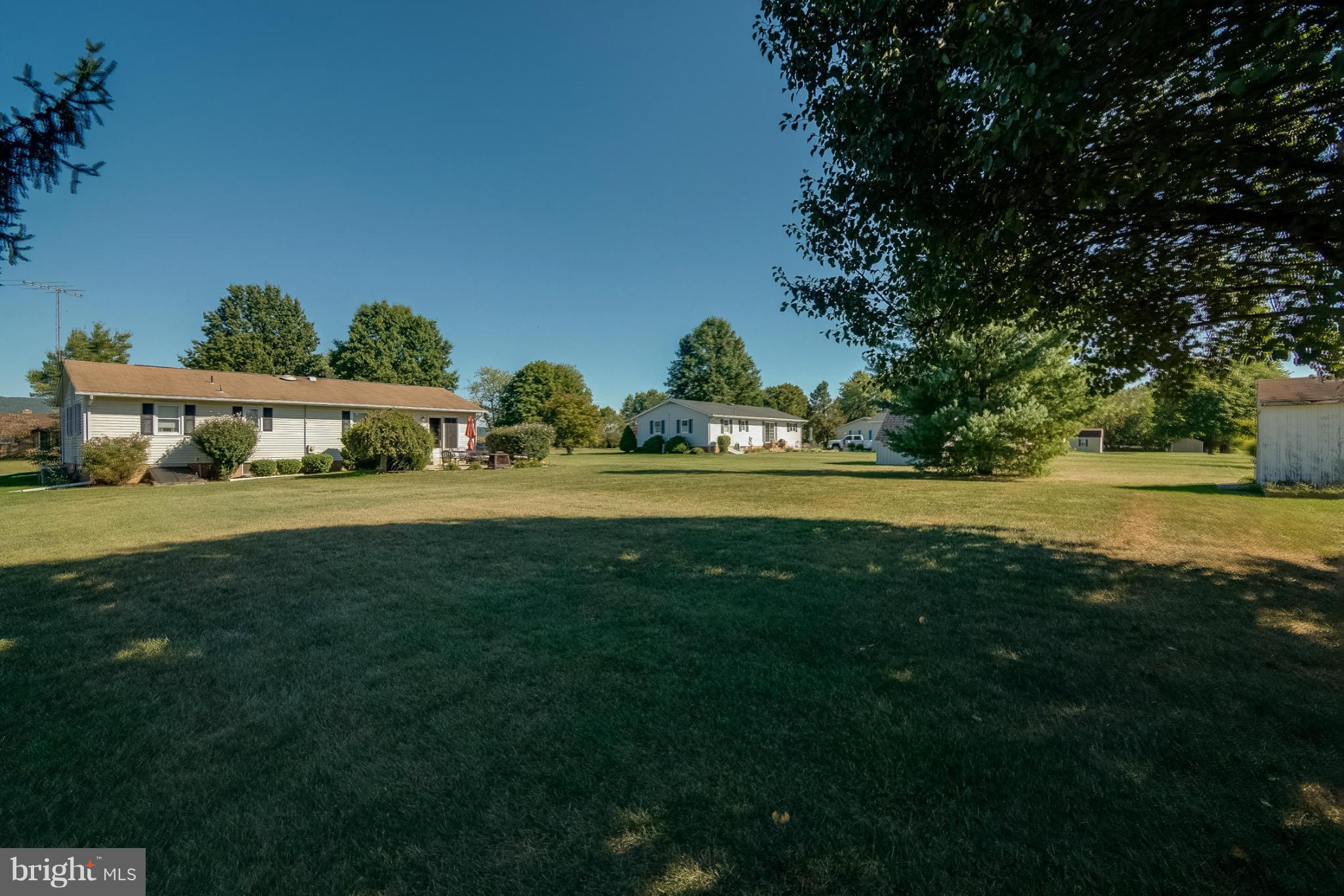 WILES ESTATES - Residential