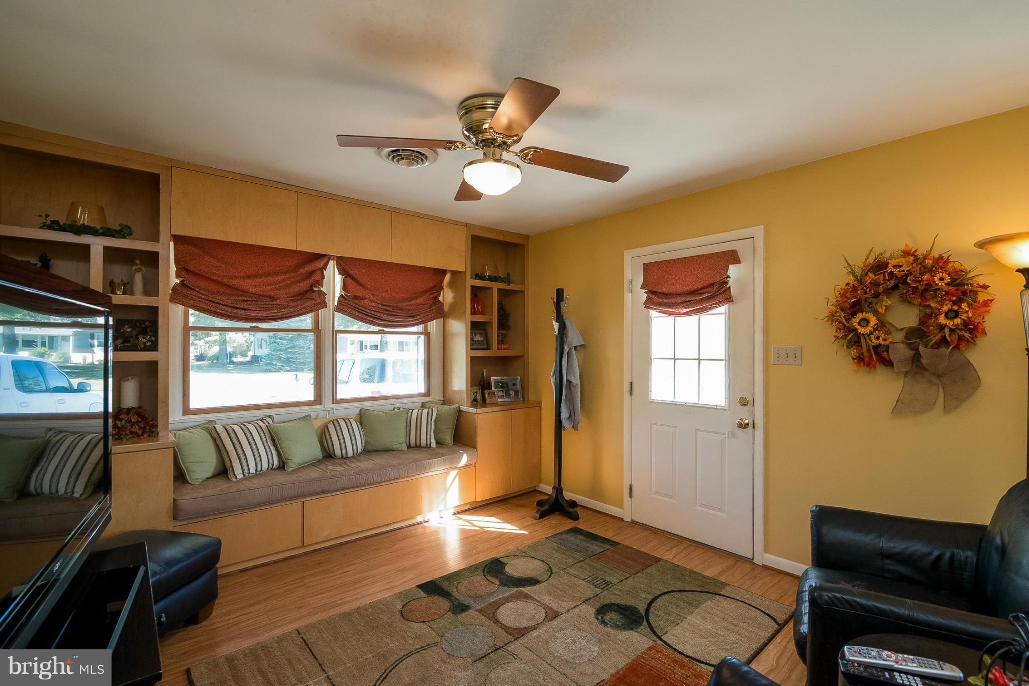 WILES ESTATES - Residential