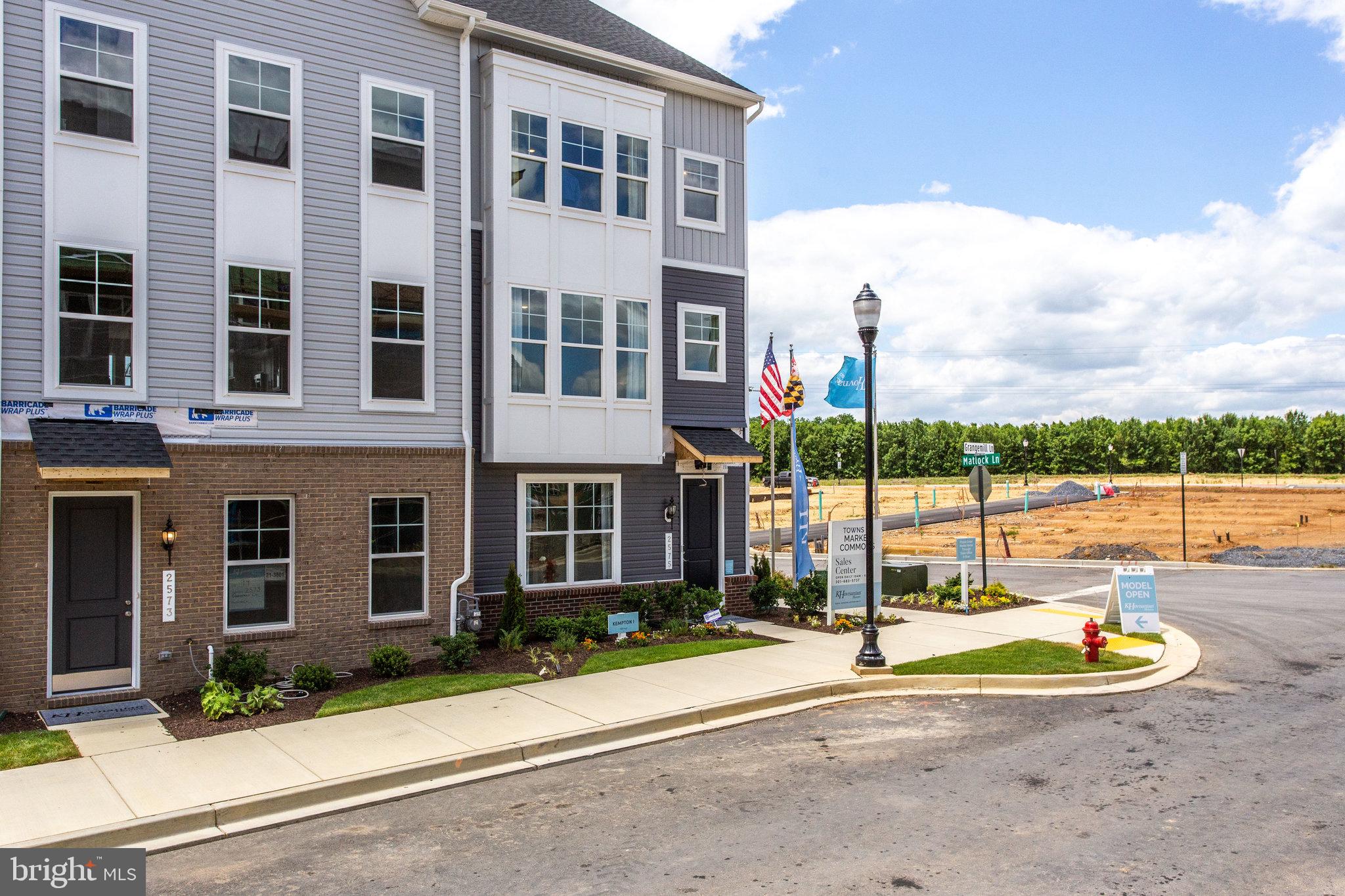 TOWNS AT MARKET COMMONS - Residential