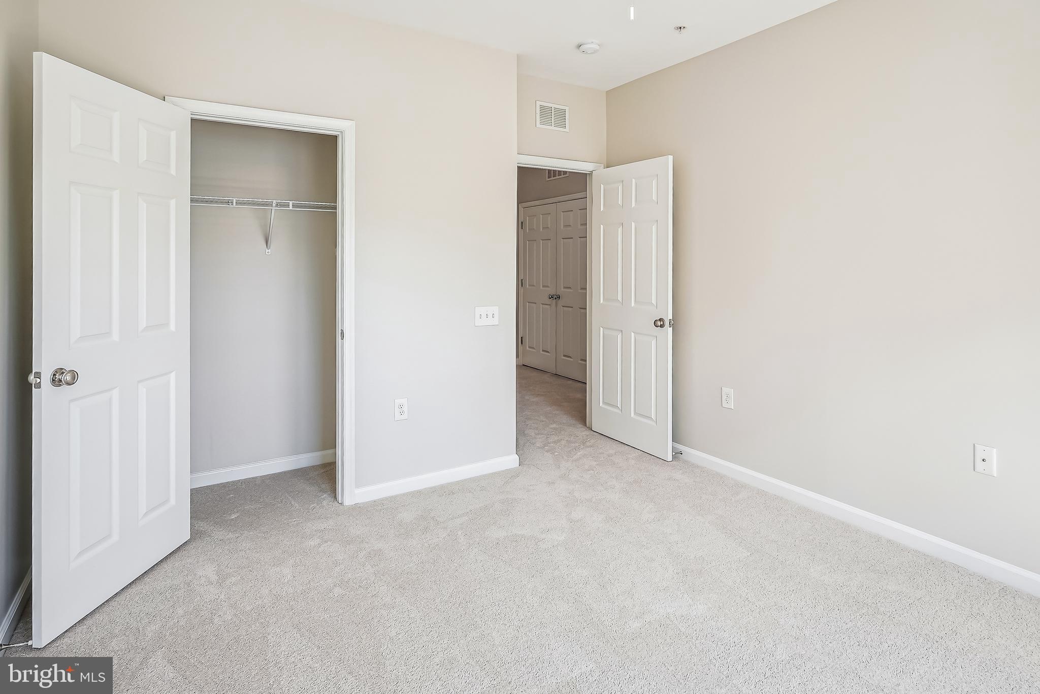 TOWNES AT GOOSE CREEK VILLAGE - Residential