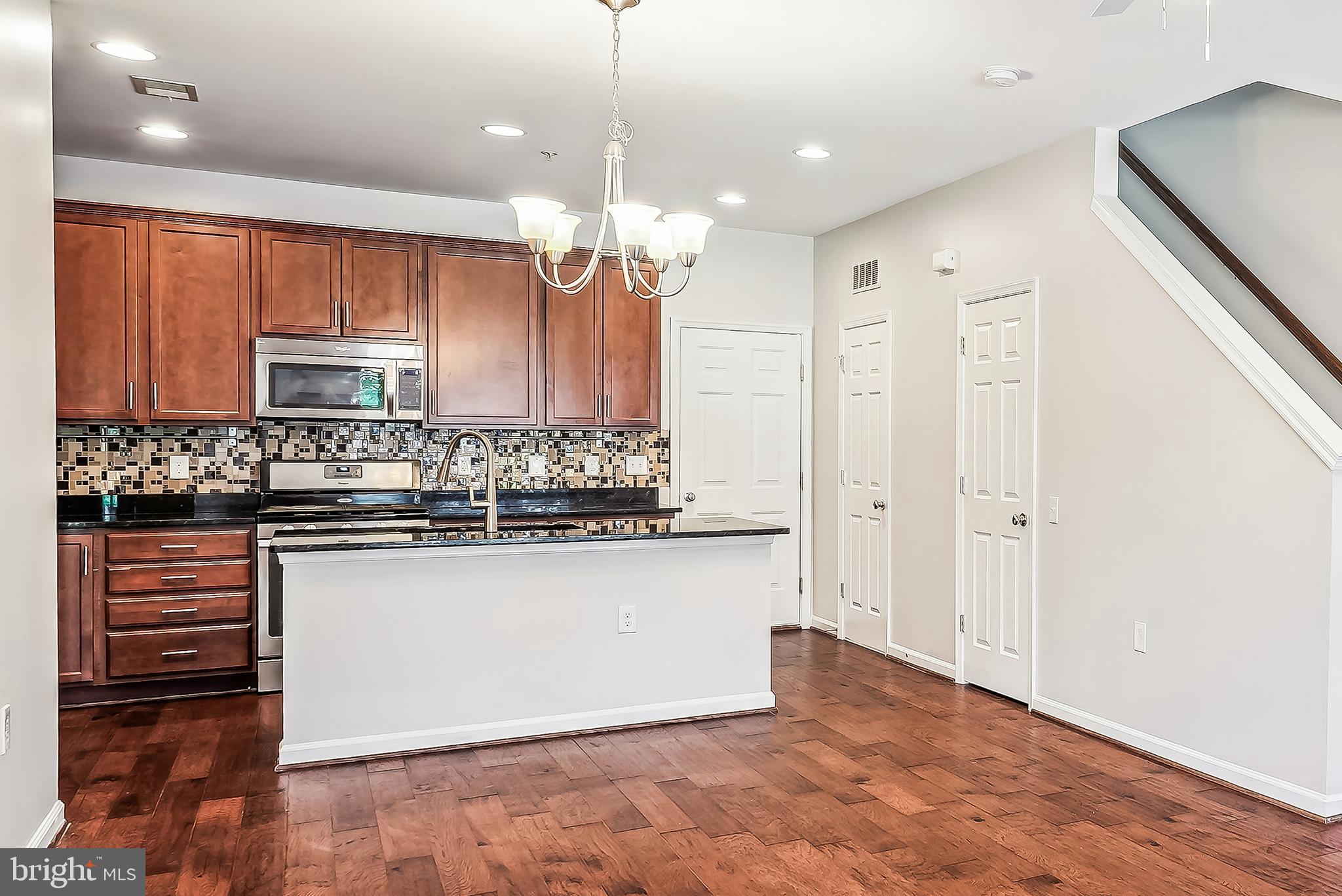 TOWNES AT GOOSE CREEK VILLAGE - Residential