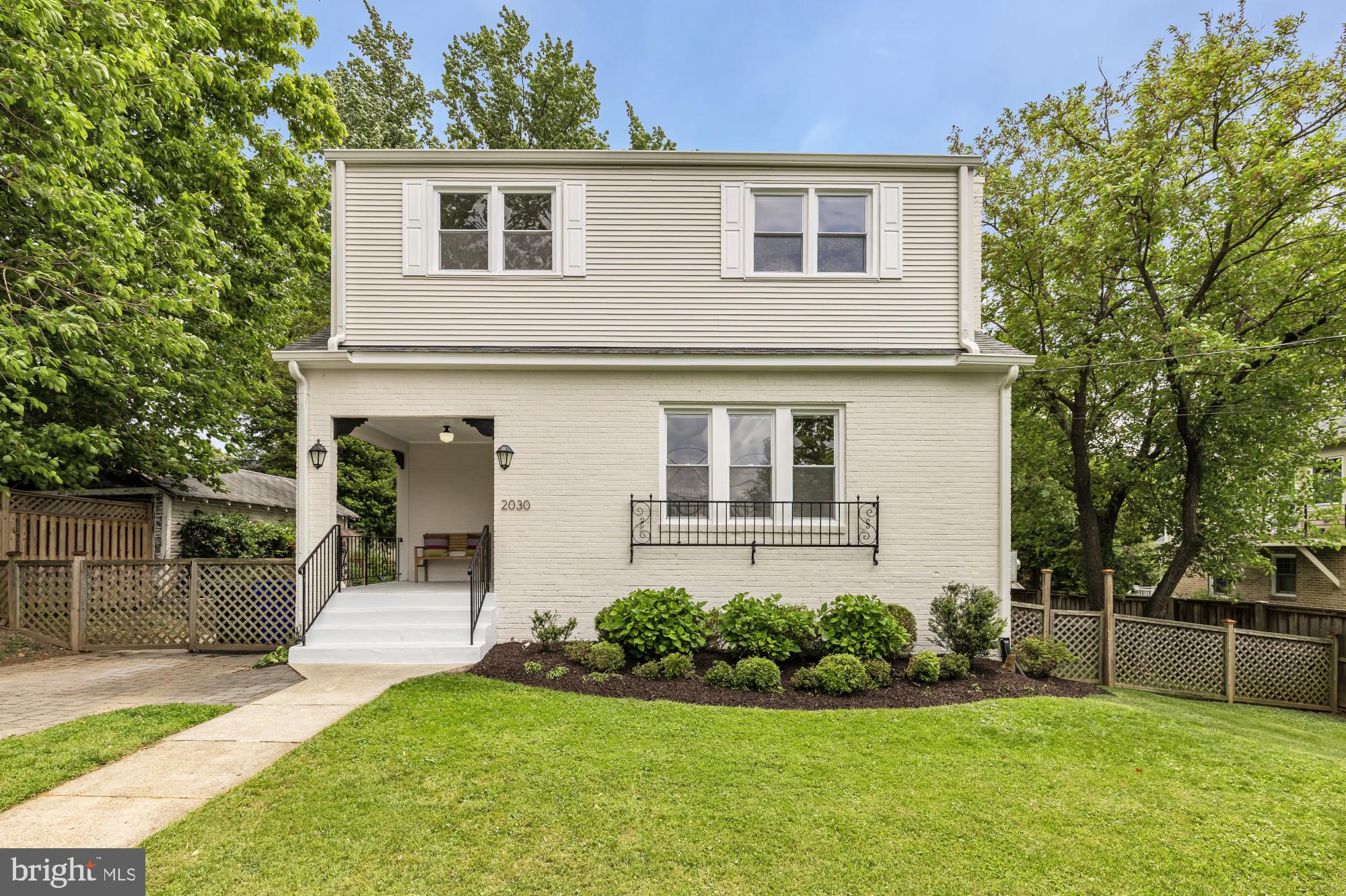 NORTH WOODSIDE - Residential