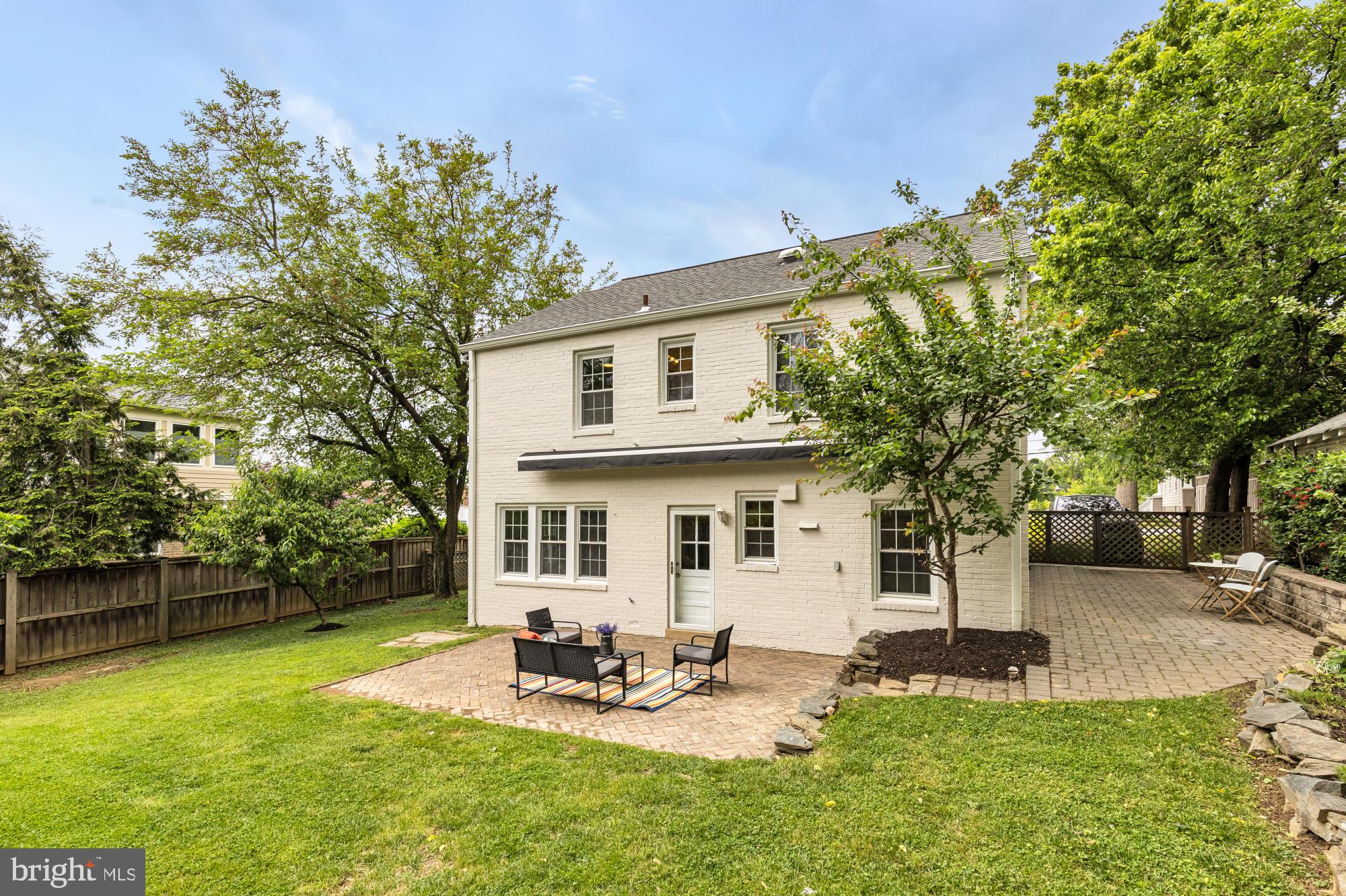 NORTH WOODSIDE - Residential