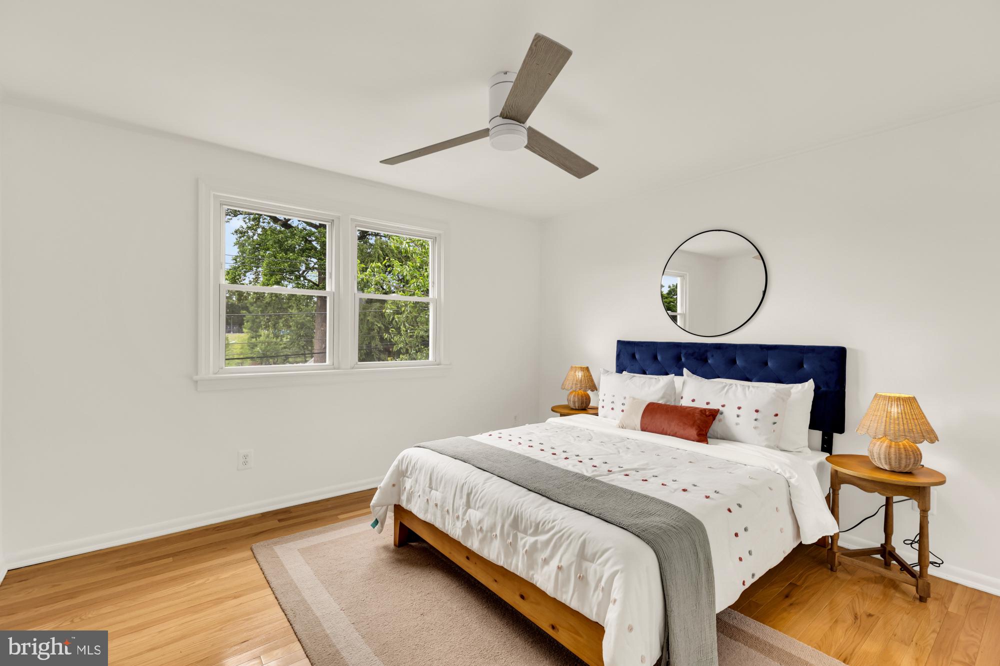 NORTH WOODSIDE - Residential