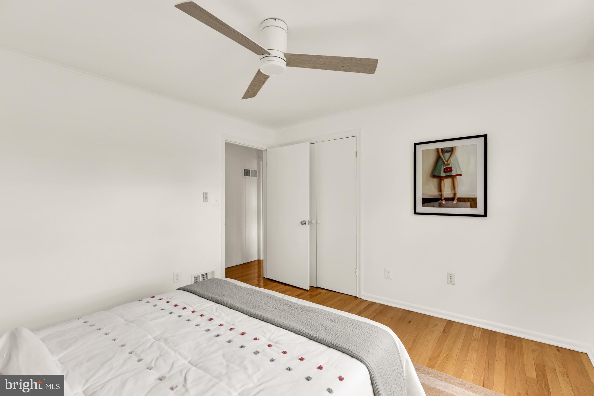 NORTH WOODSIDE - Residential