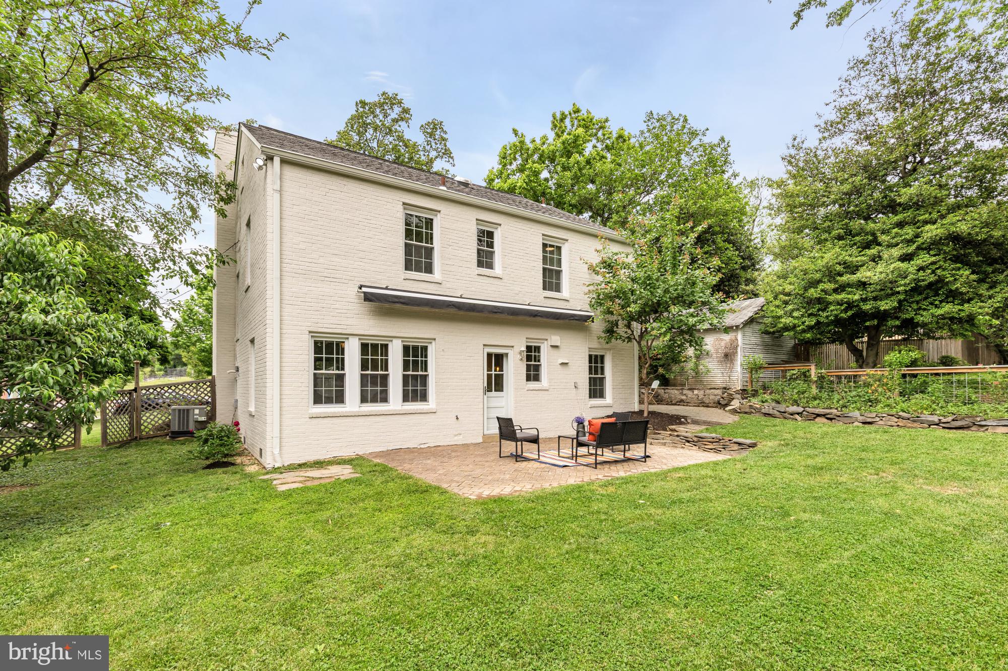 NORTH WOODSIDE - Residential