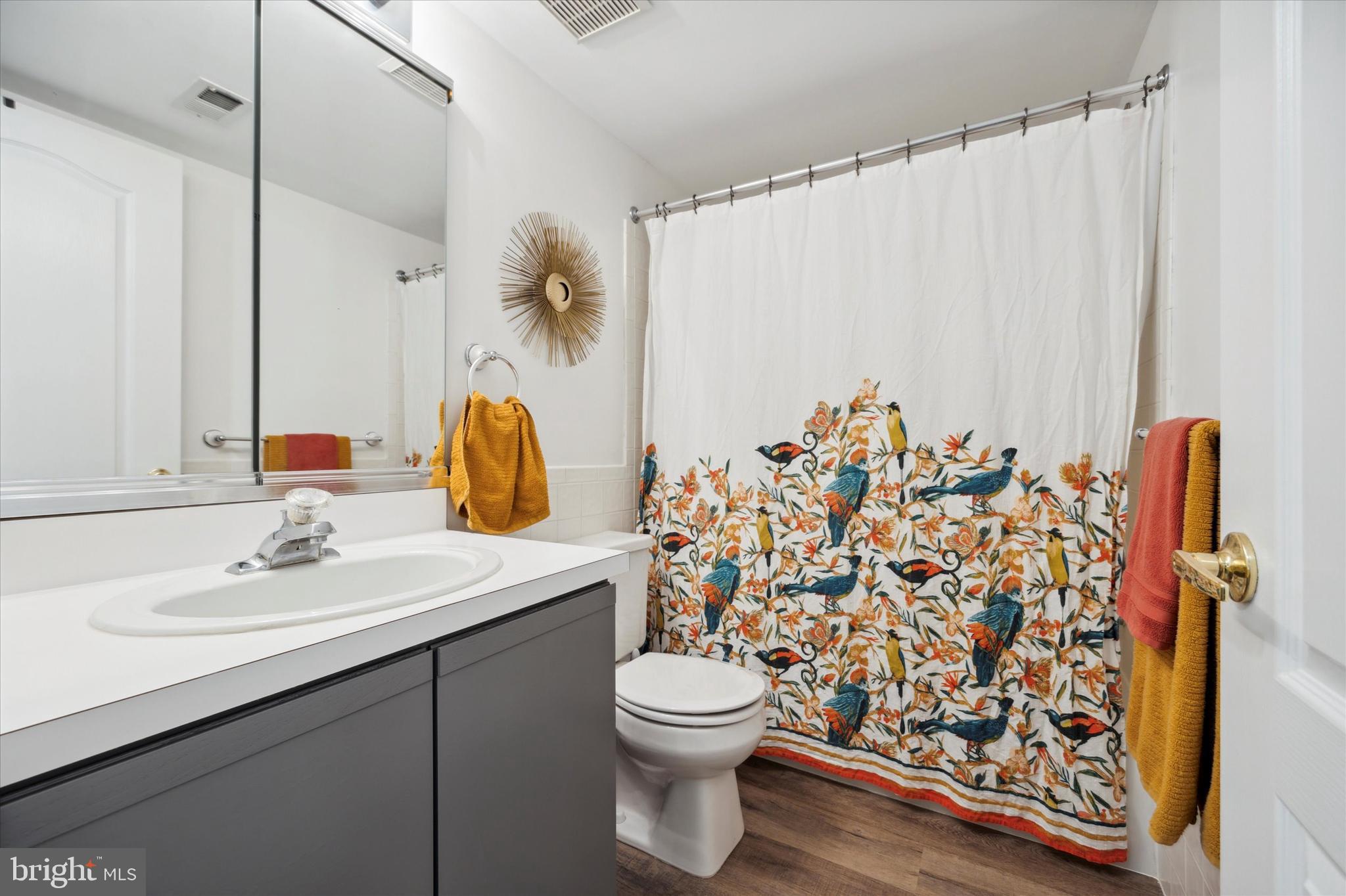 GREEN TREE SUMMIT - Residential