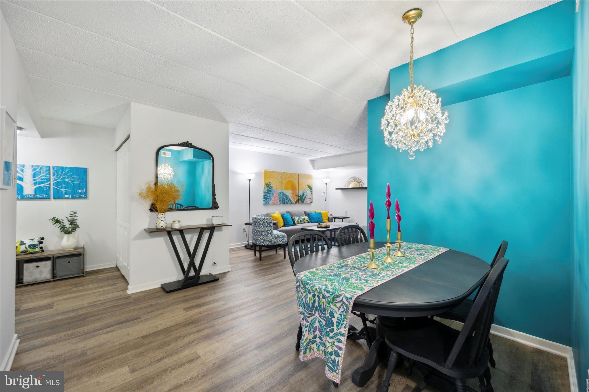 GREEN TREE SUMMIT - Residential