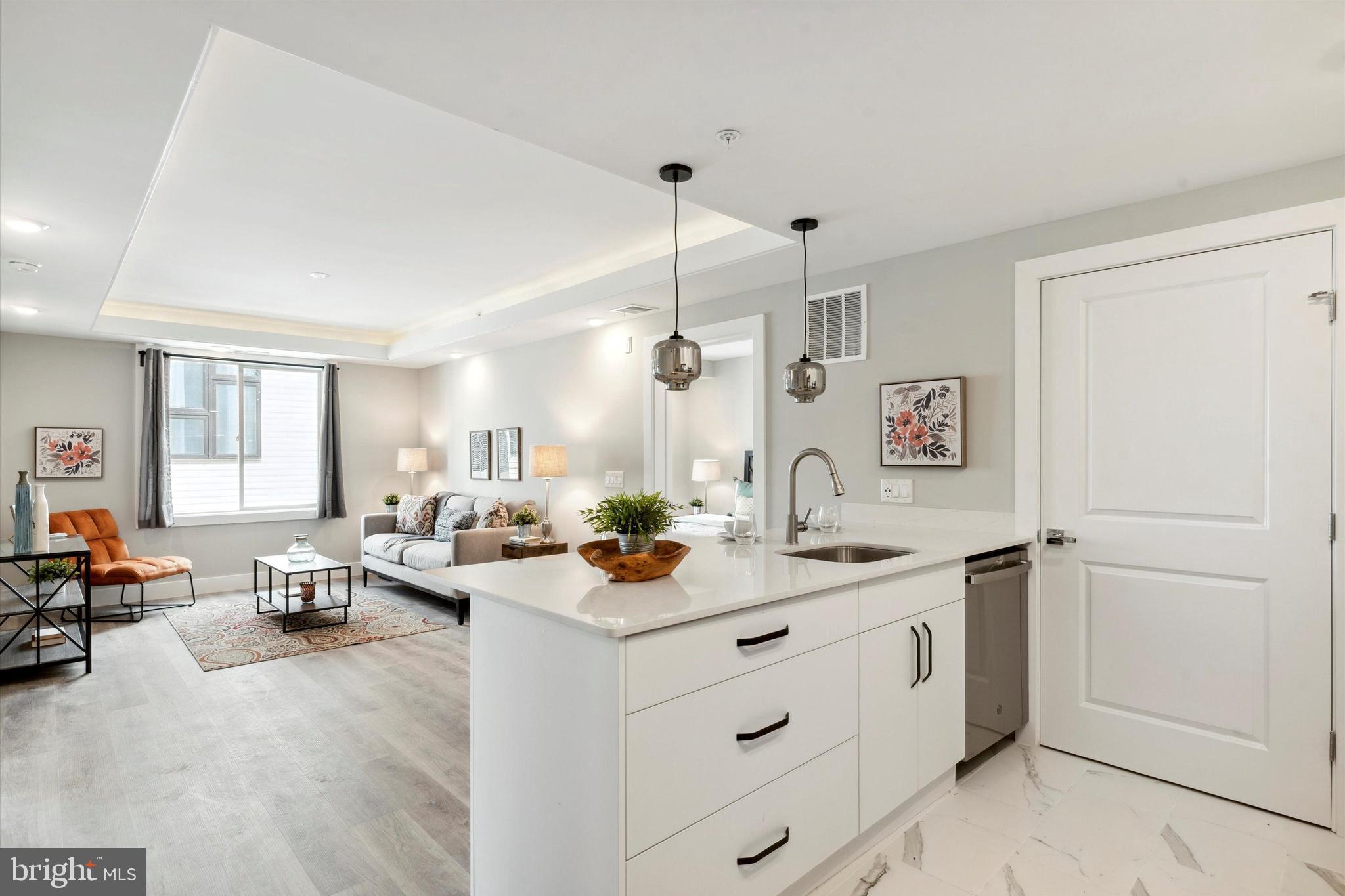 OLDE KENSINGTON - Residential Lease